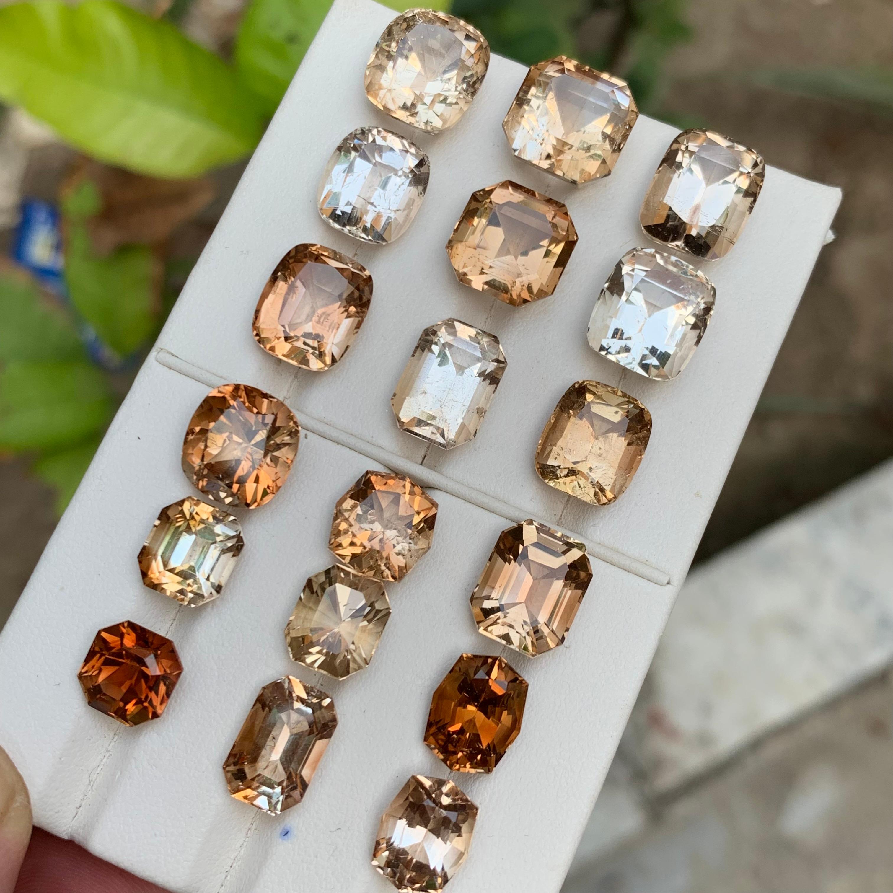 Topazio naturale chiaro e marrone sciolto lotto di gemme 139,39 ct con taglio a cuscino Jewell In condizioni Nuovo in vendita a Peshawar, PK