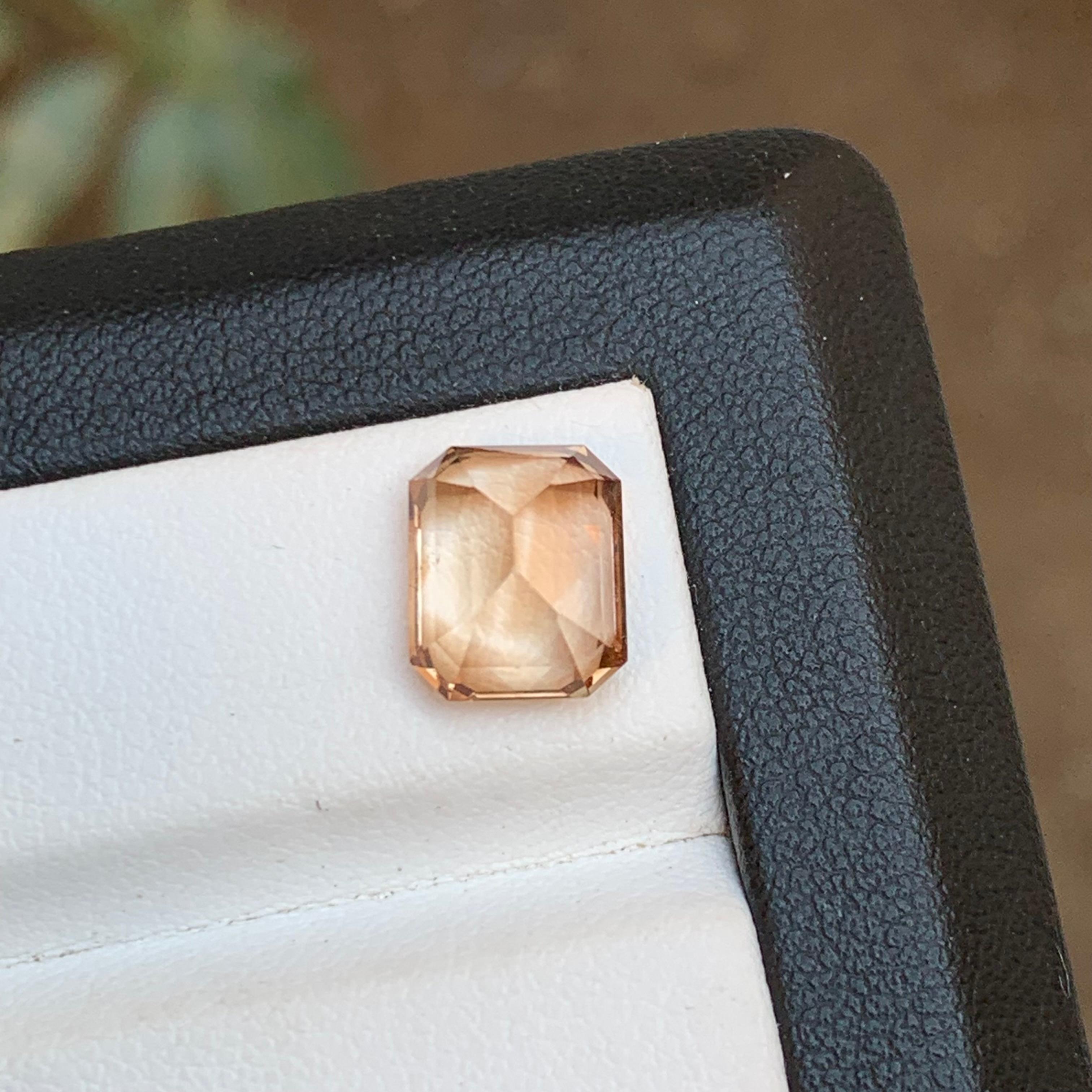Women's or Men's Light Brown Natural Topaz Ring, Pendant Loose Gemstone 4.95 Ct Step Emerald Cut For Sale