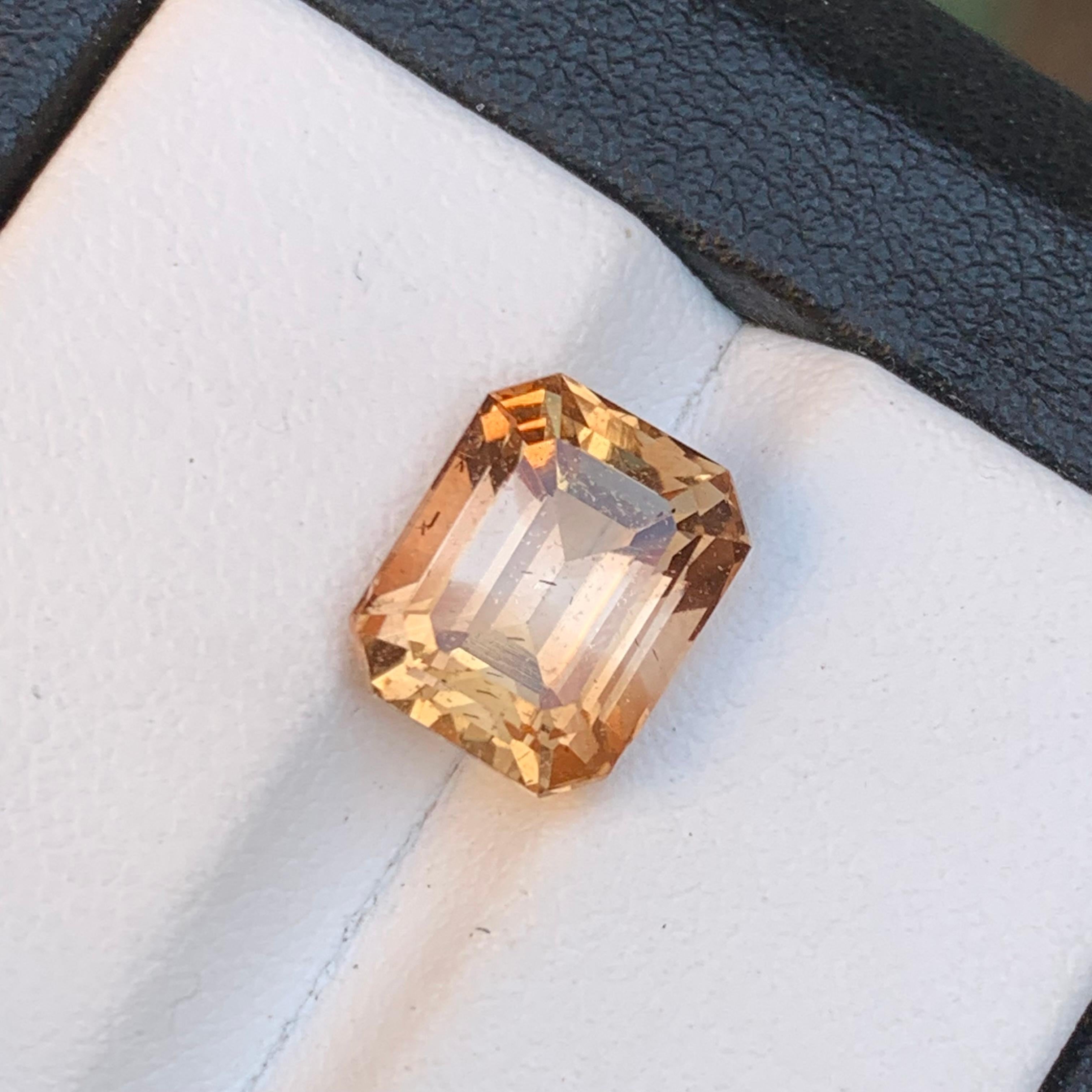 Light Brown Natural Topaz Ring, Pendant Loose Gemstone 5.15 Ct Step Emerald Cut For Sale 6