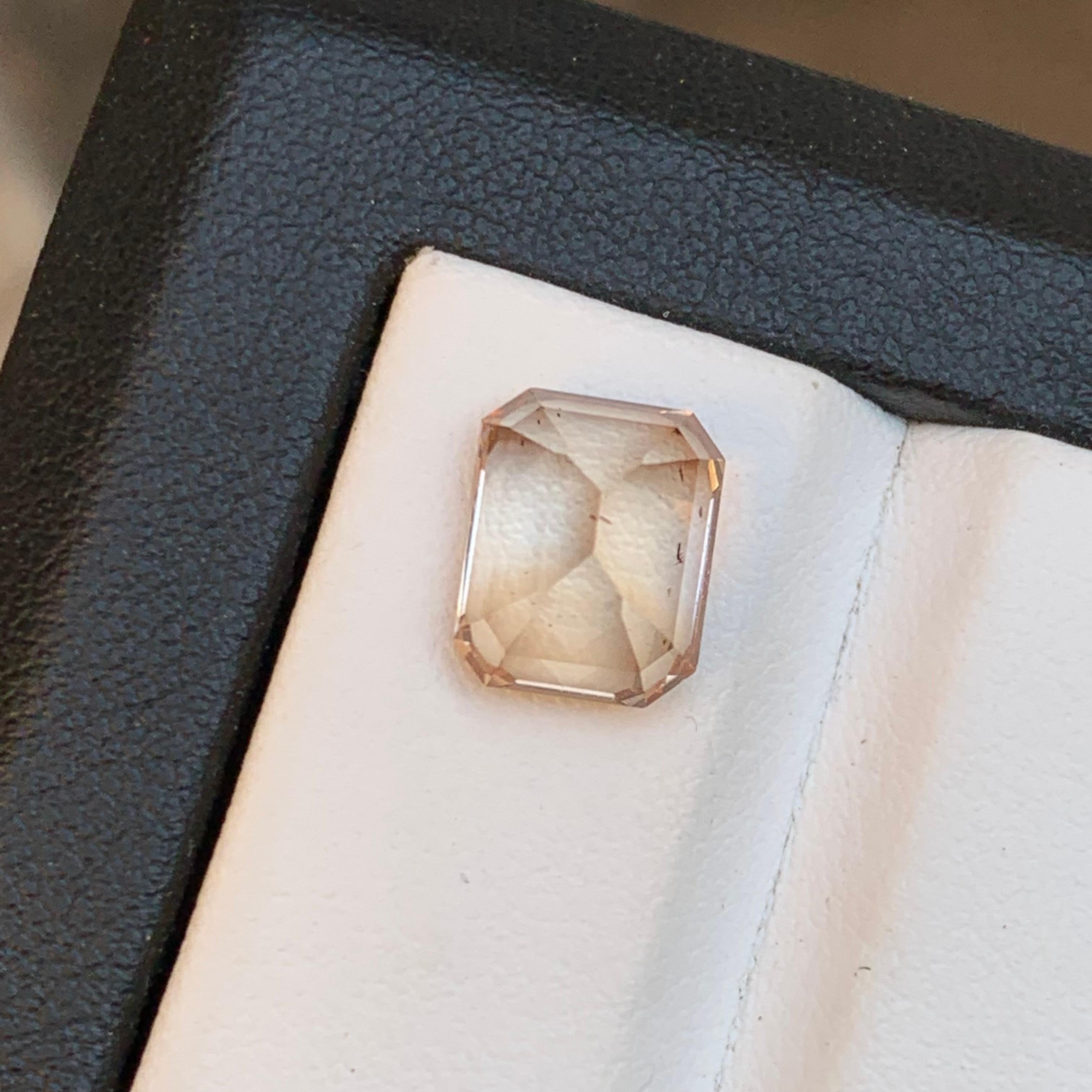 Light Brown Natural Topaz Ring, Pendant Loose Gemstone 5.15 Ct Step Emerald Cut For Sale 2