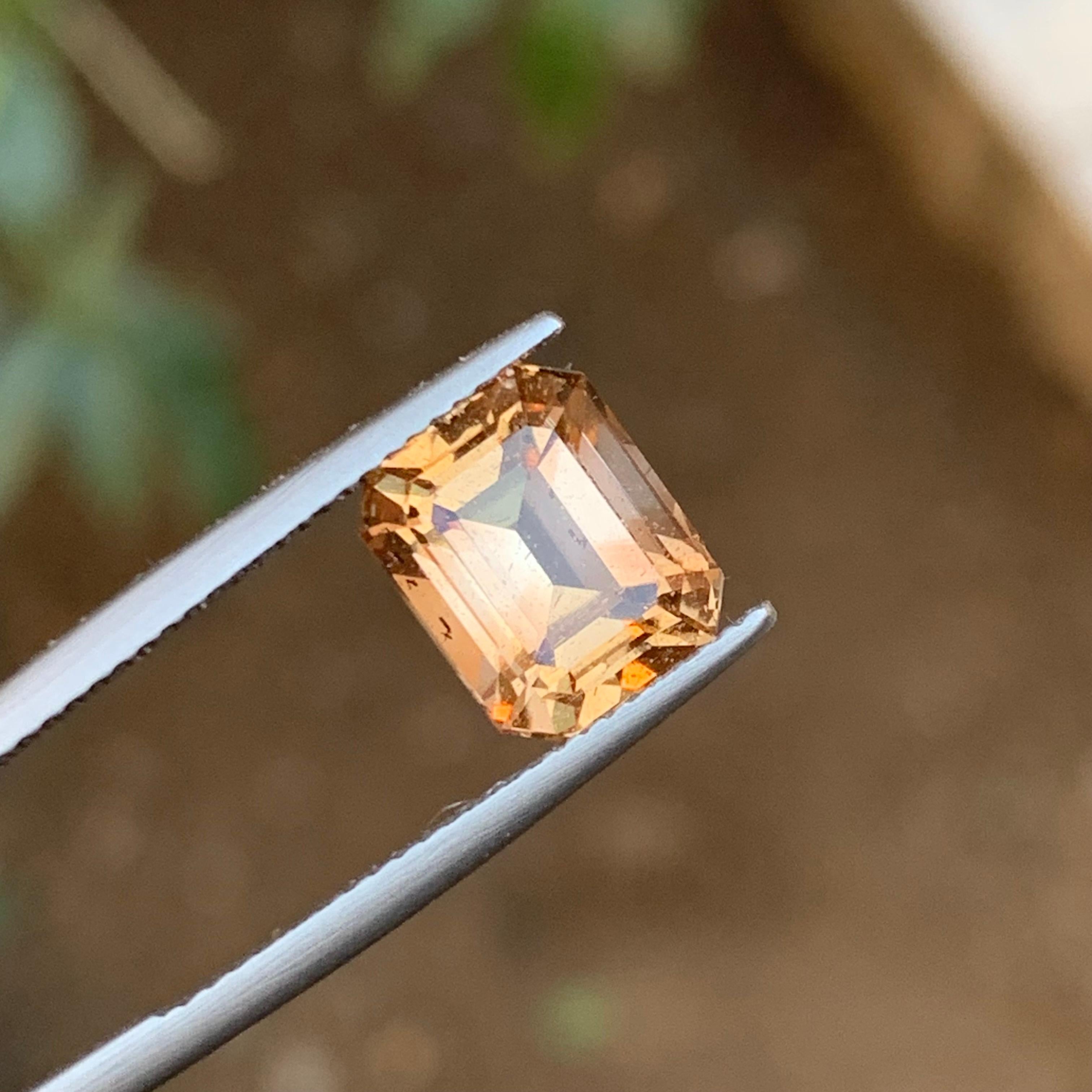 Light Brown Natural Topaz Ring, Pendant Loose Gemstone 5.15 Ct Step Emerald Cut For Sale 3