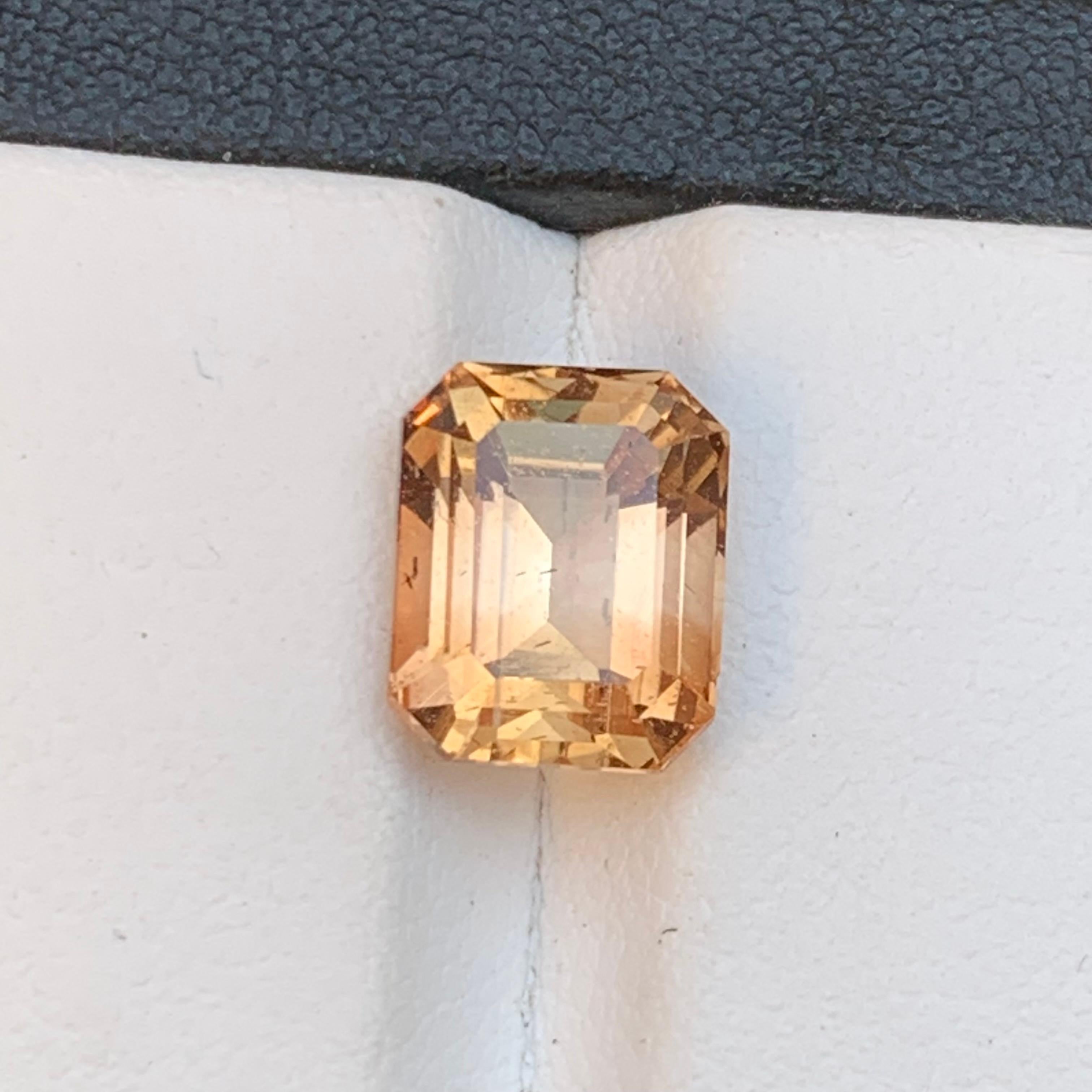 Light Brown Natural Topaz Ring, Pendant Loose Gemstone 5.15 Ct Step Emerald Cut For Sale 4