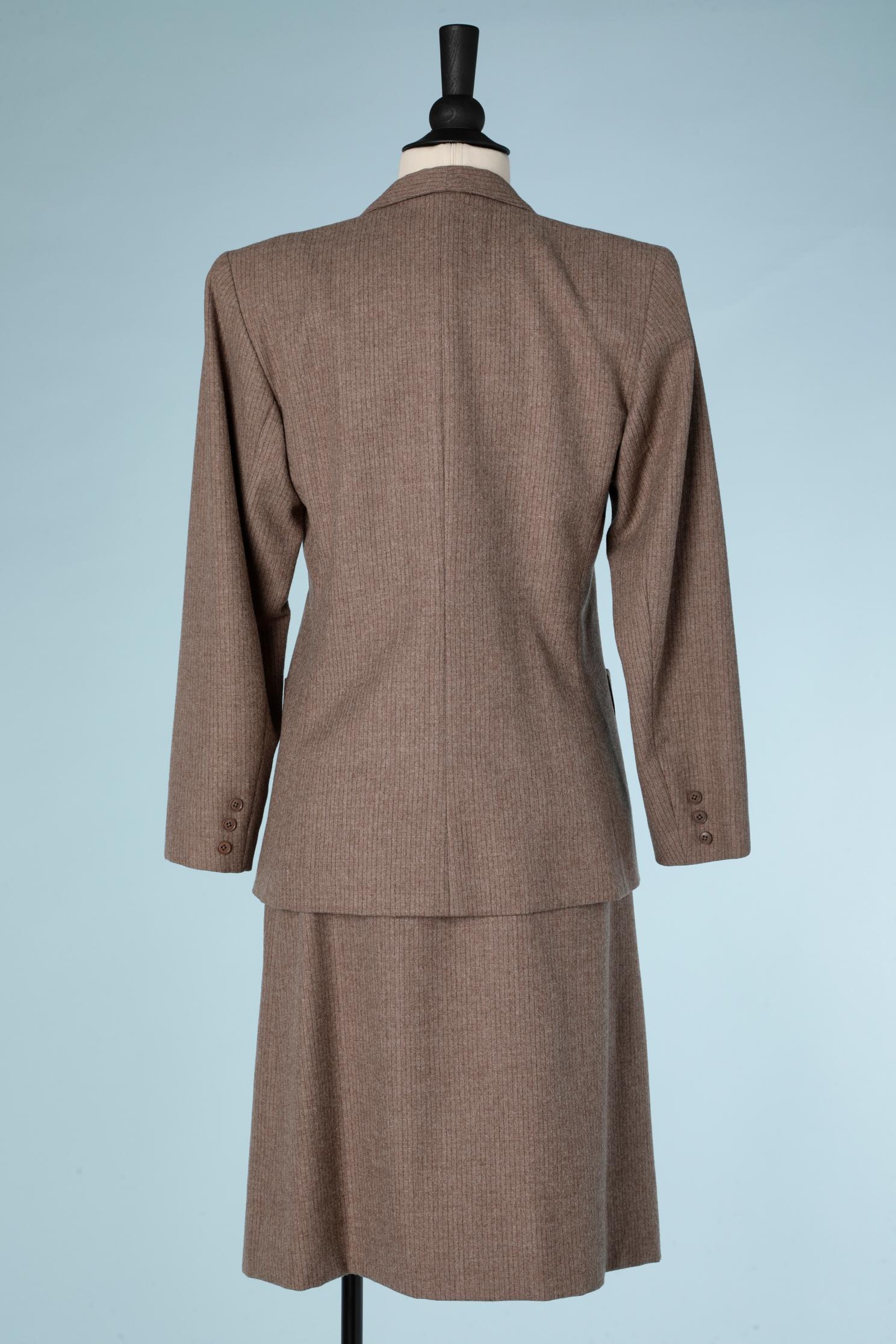 Tailleur jupe en laine marron clair à rayures fines Hanae Mori  en vente 2