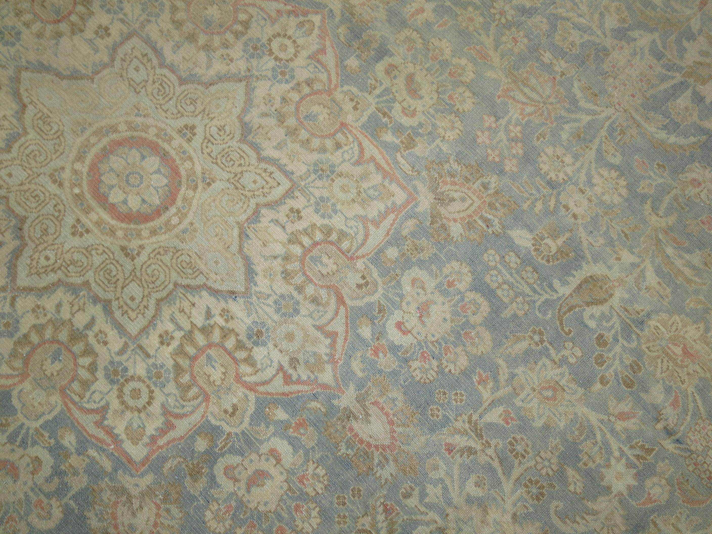 Light Color Antique Persian Tabriz In Good Condition For Sale In New York, NY