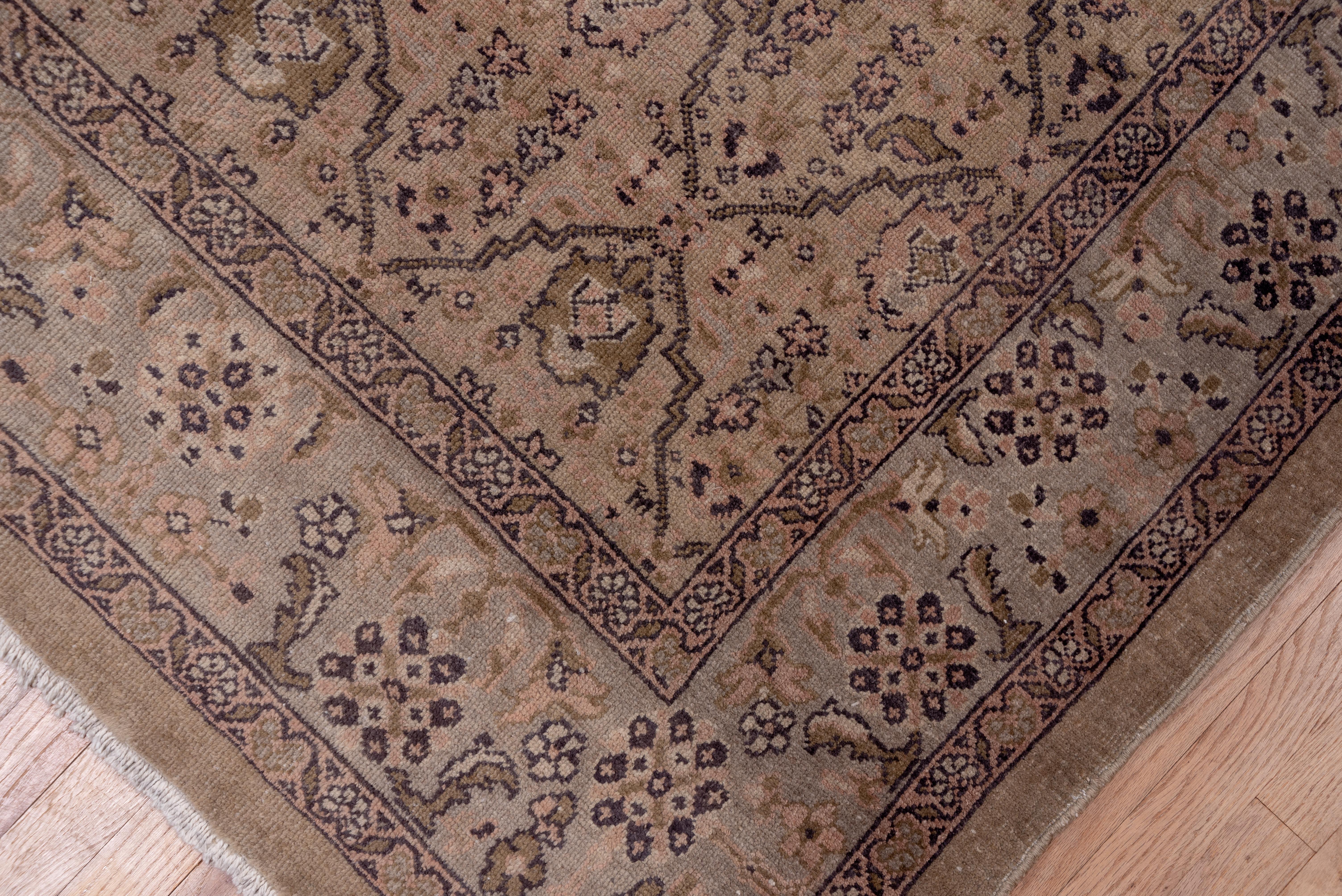 Neutral Turkish Sivas Carpet, Soft Palette, Circa 1920s For Sale 1