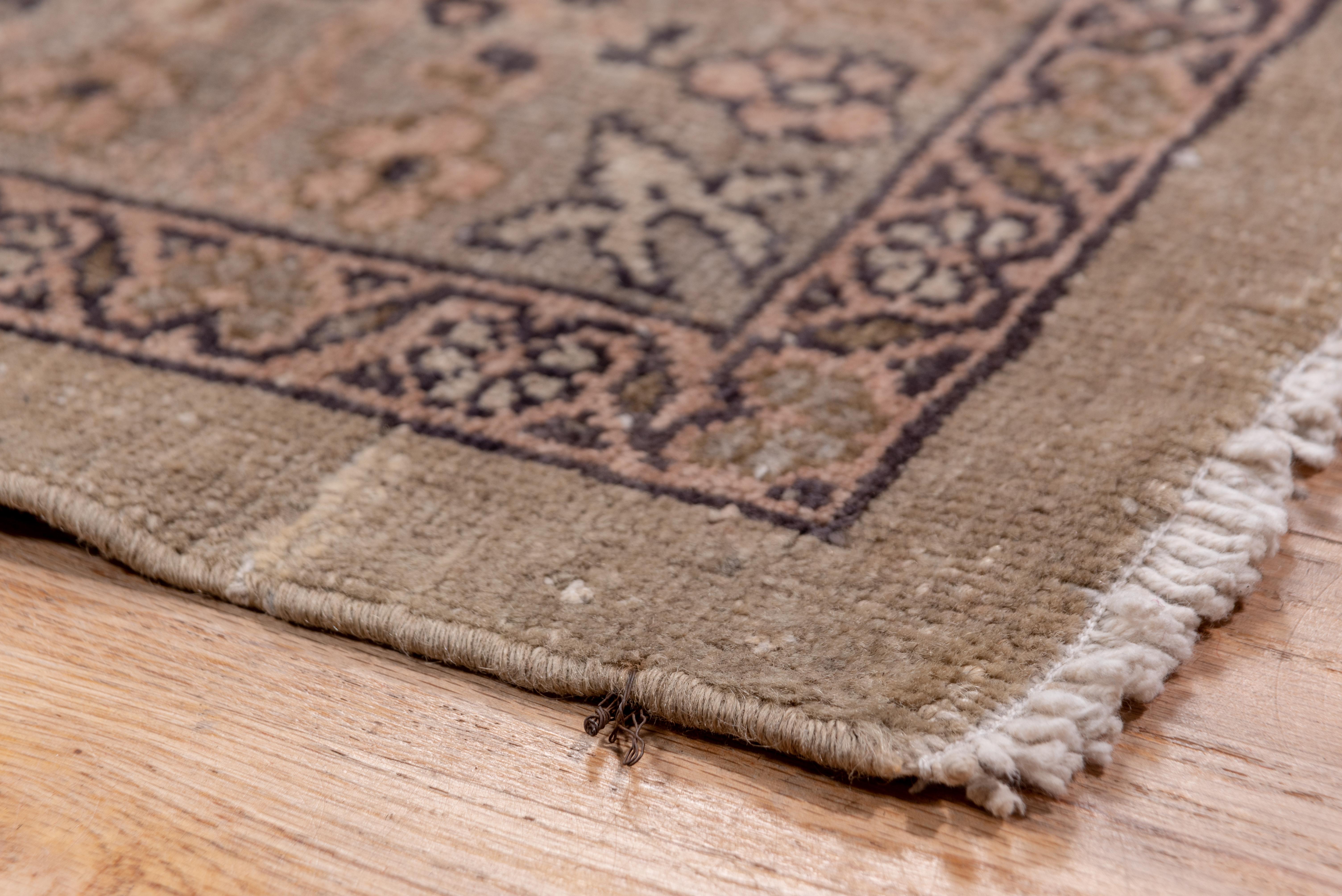 Neutral Turkish Sivas Carpet, Soft Palette, Circa 1920s For Sale 2