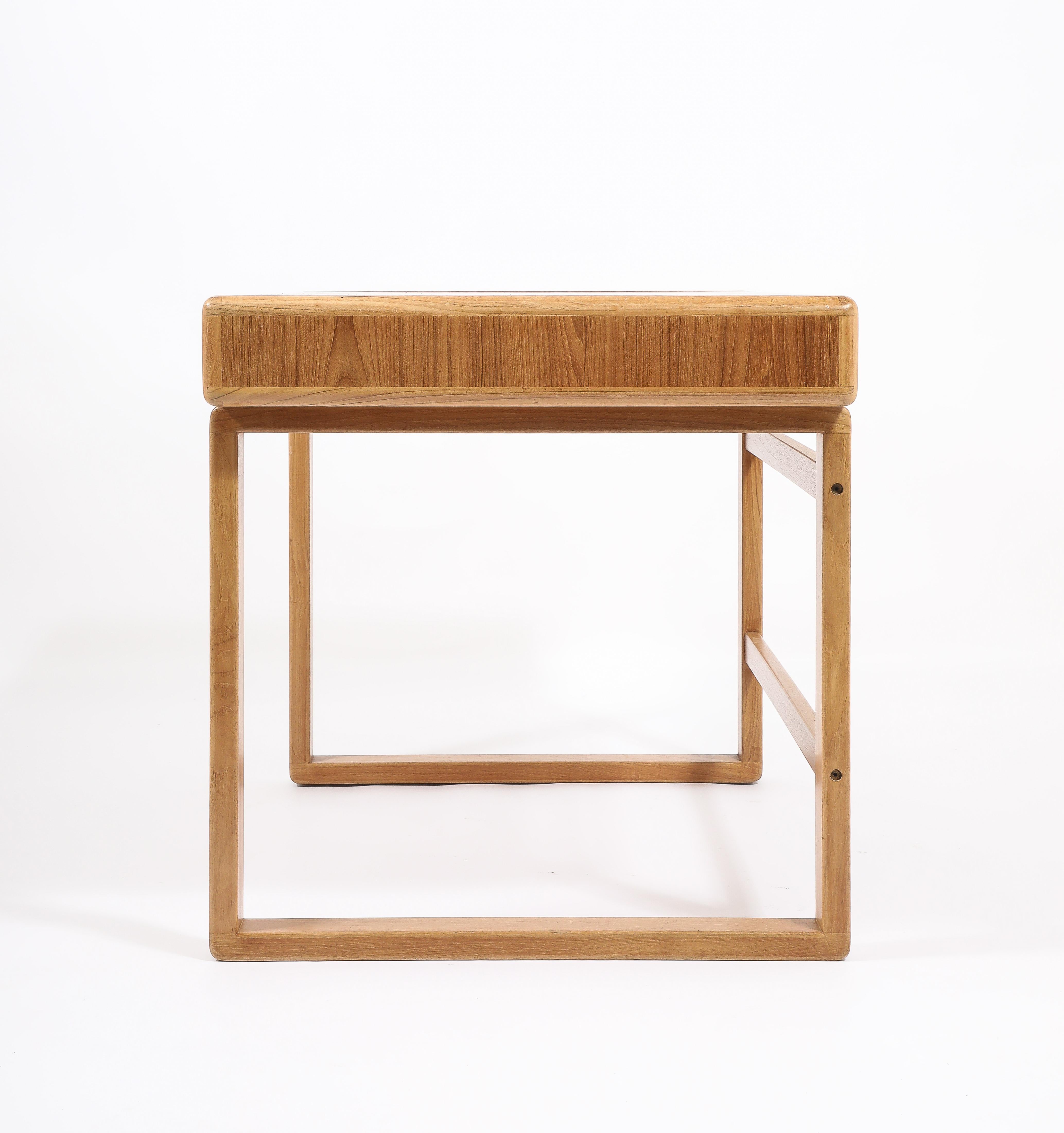 Light Danish Desk, Denmark 1950's For Sale 4