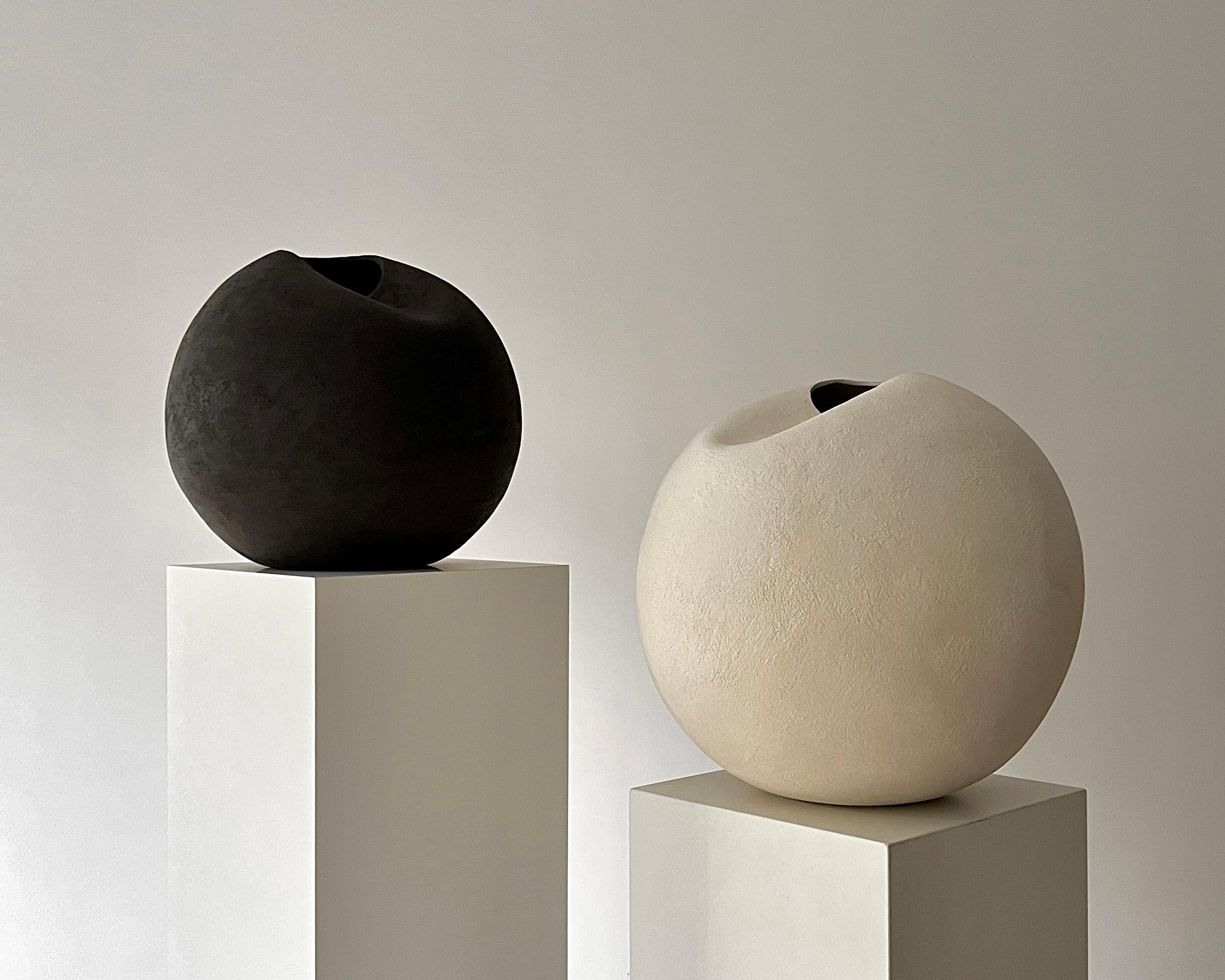 Contemporary Light Fold Vessel by Laura Pasquino For Sale