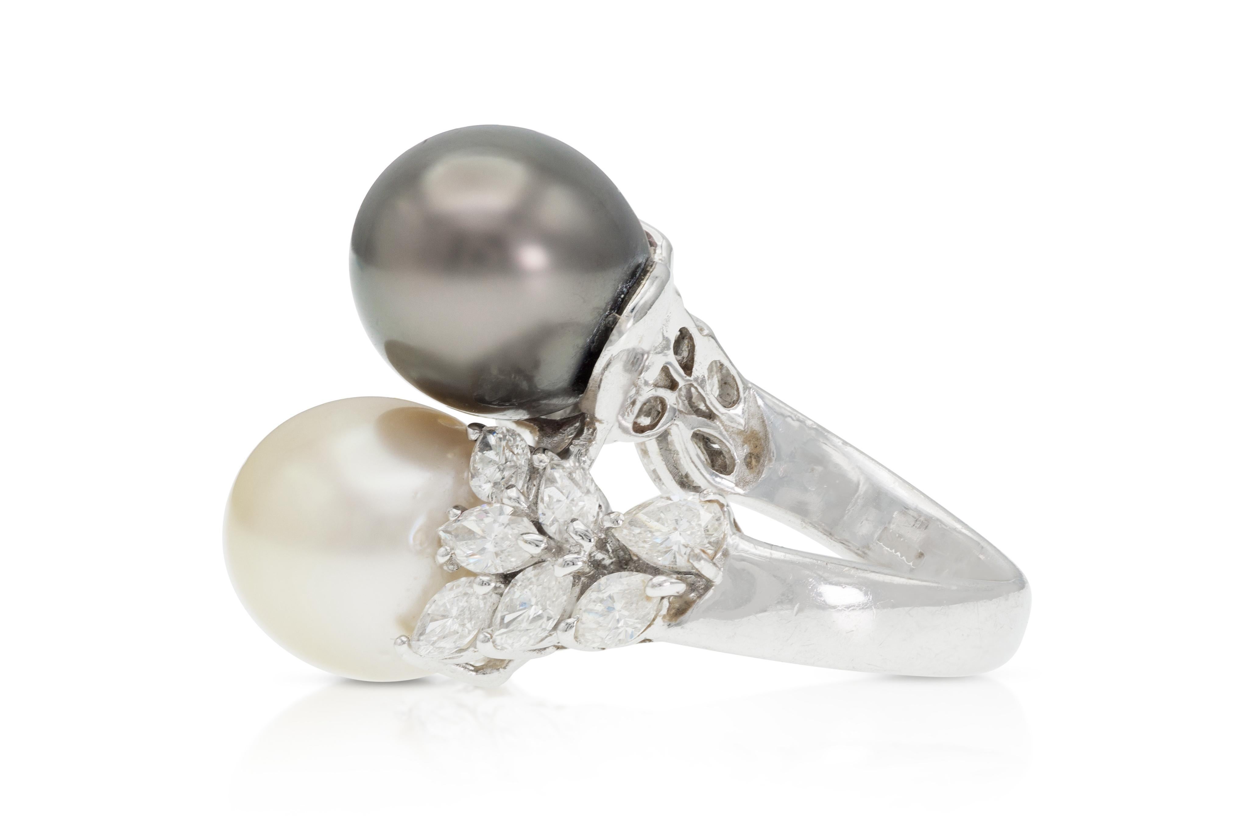 Light Gold South Sea and Tahitian Pearl Ring with Diamonds In Good Condition For Sale In New York, NY