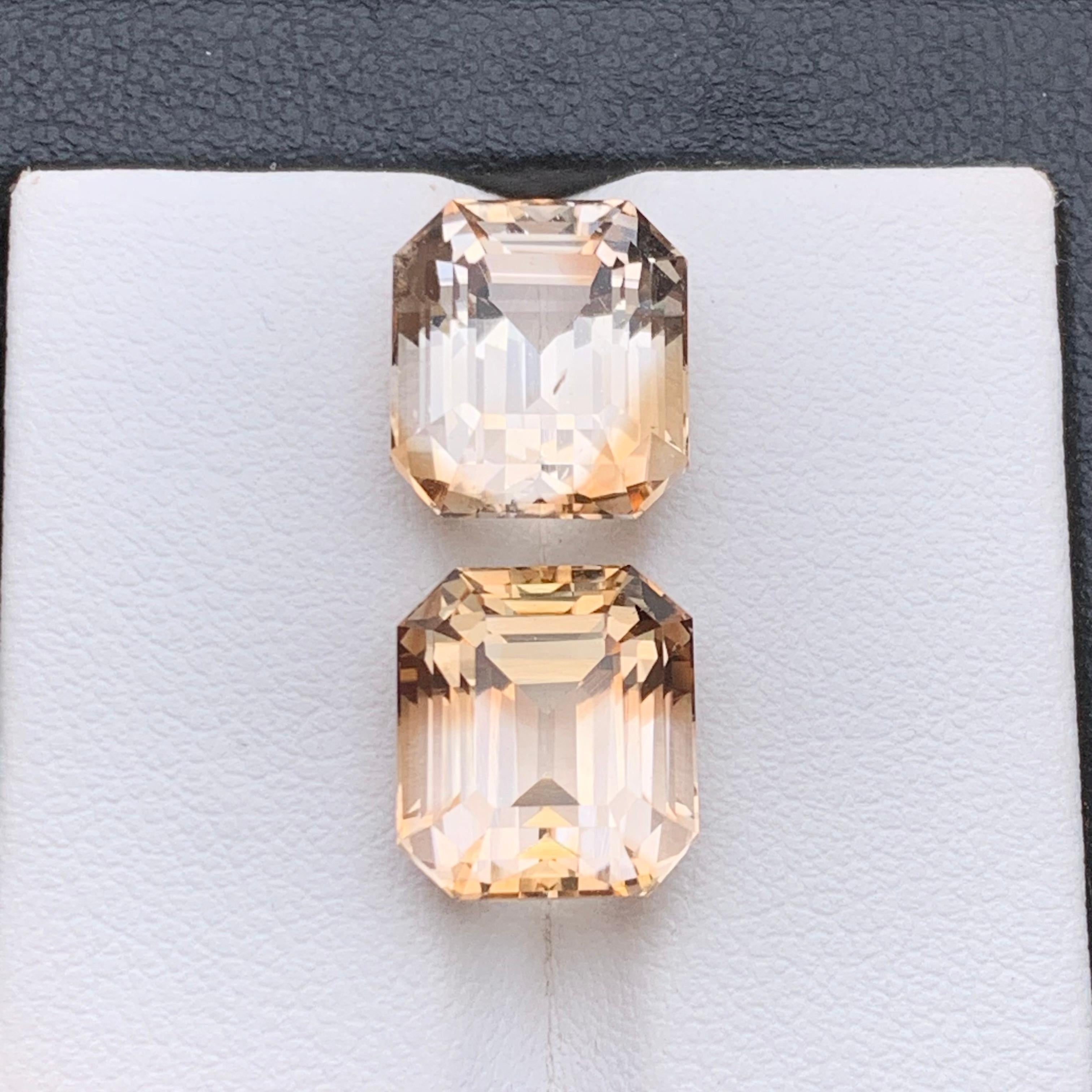 Light Golden Brown Natural Topaz Loose Gemstones Pair Set 15.80 Ct Emerald Cut For Sale 3