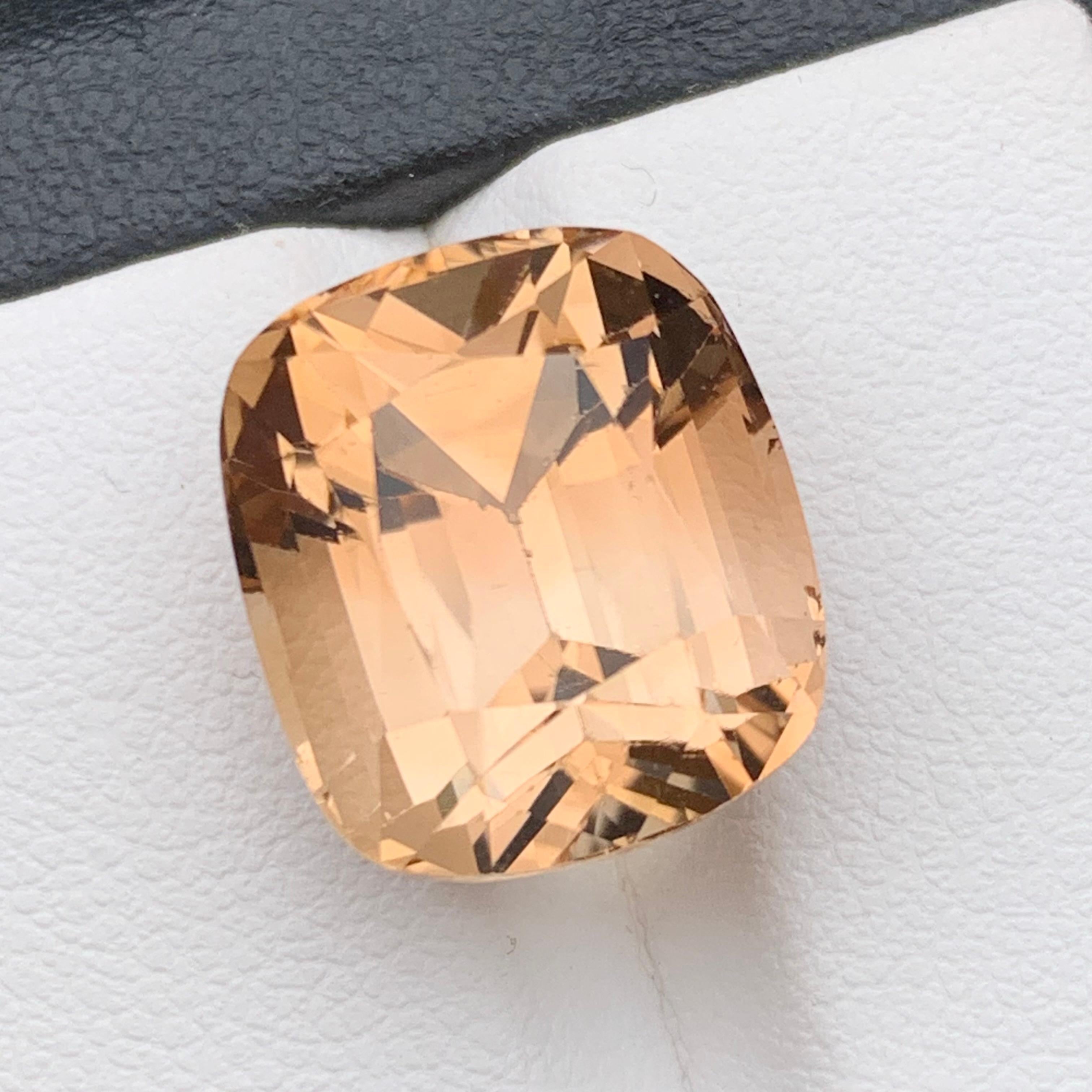 Contemporary Light Golden Brown Natural Topaz Necklace Pendant Loose Gemstone 18.50Ct Cushion For Sale
