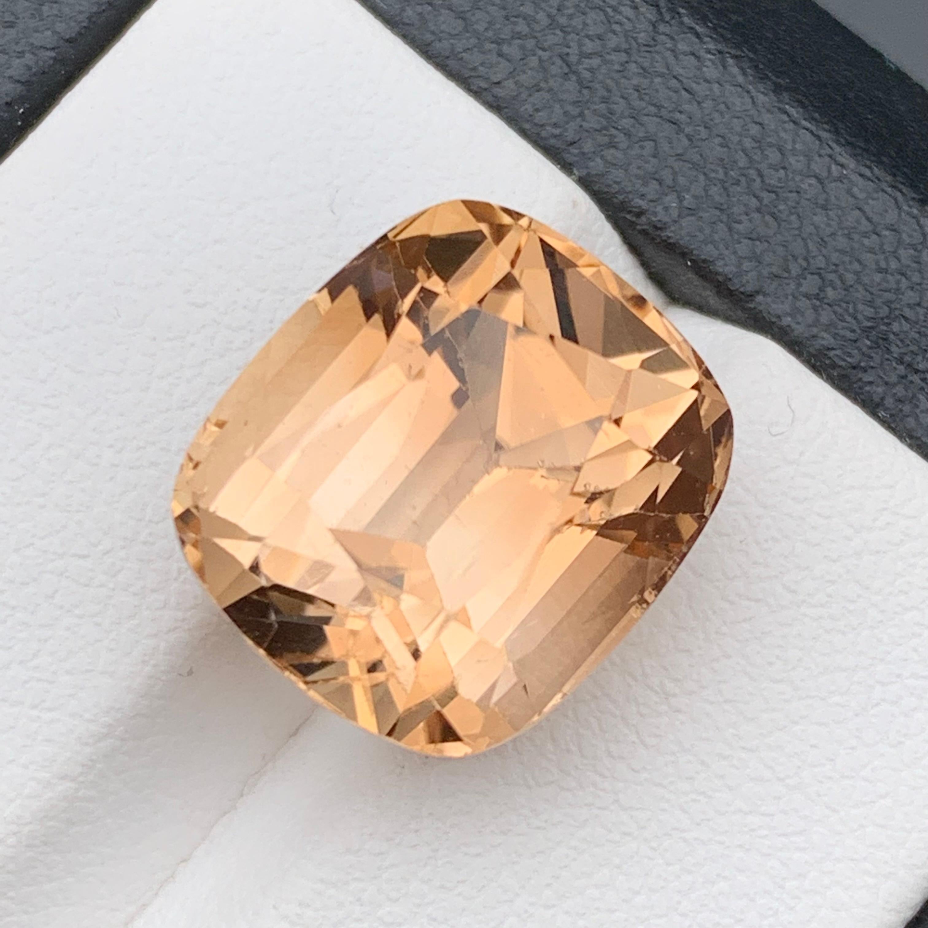 Light Golden Brown Natural Topaz Necklace Pendant Loose Gemstone 18.50Ct Cushion For Sale 2