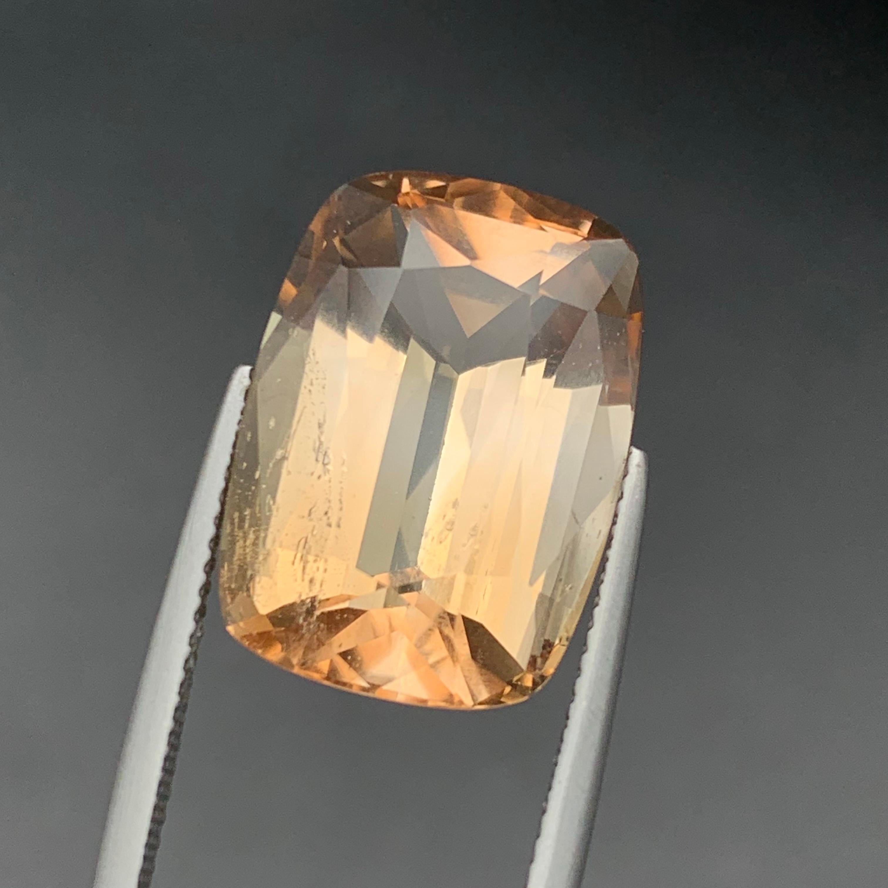 Light Golden Brown Natural Topaz Necklace Pendant Loose Gemstone 21.50Ct Cushion For Sale 4