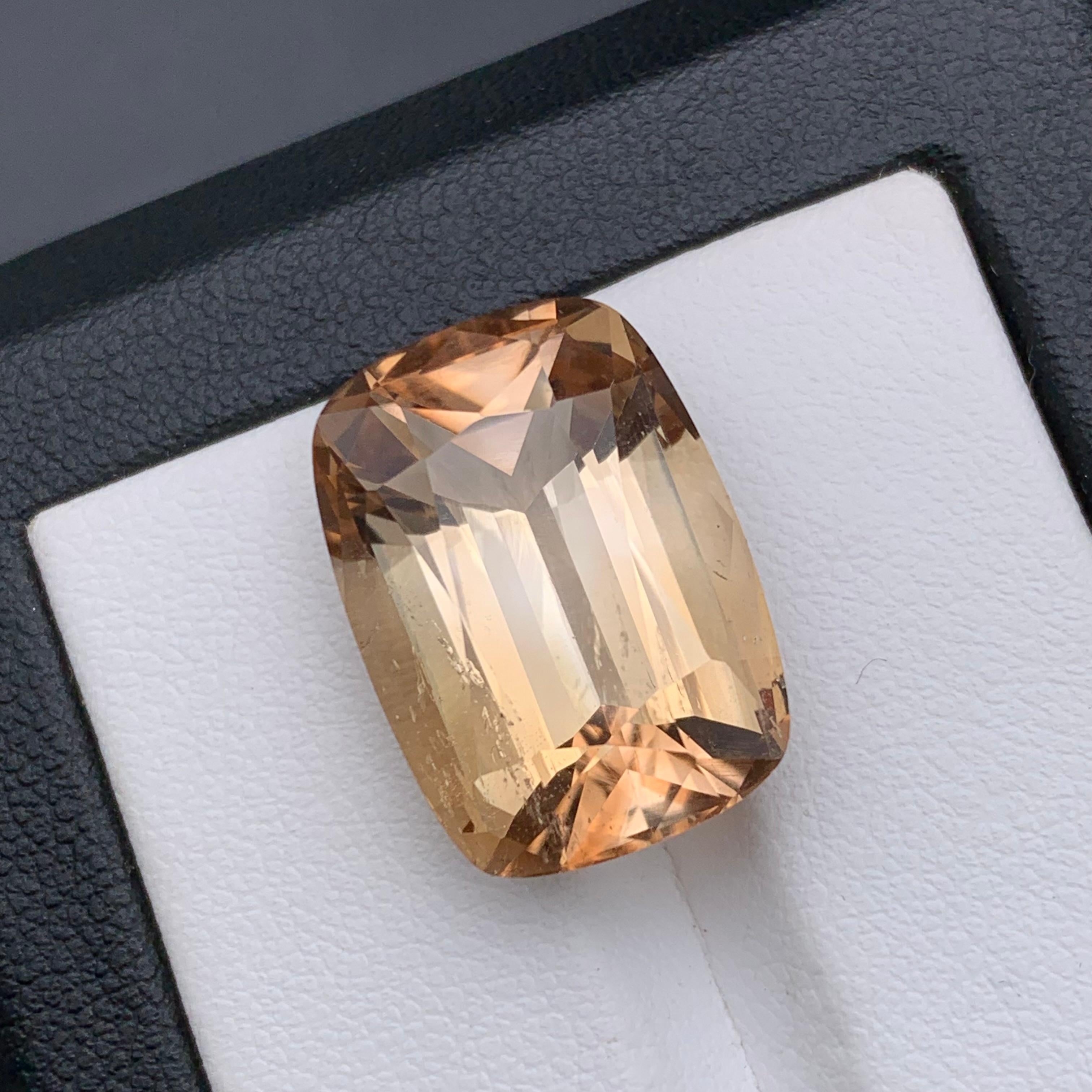 Light Golden Brown Natural Topaz Necklace Pendant Loose Gemstone 21.50Ct Cushion For Sale 5
