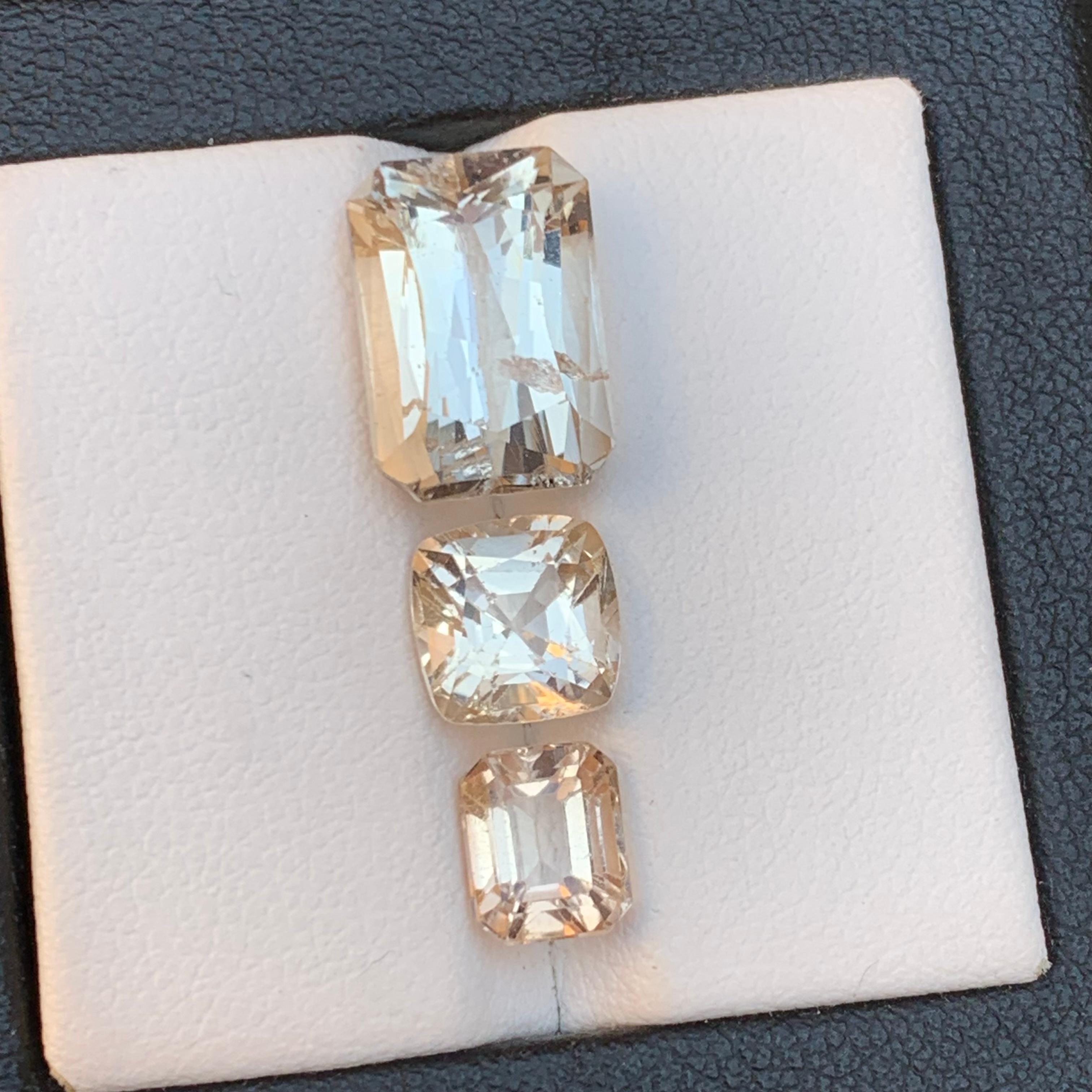 Light Golden Natural Topaz Loose Gemstones Lot 11.75 Ct Cushion Cut for Jewelry For Sale 2