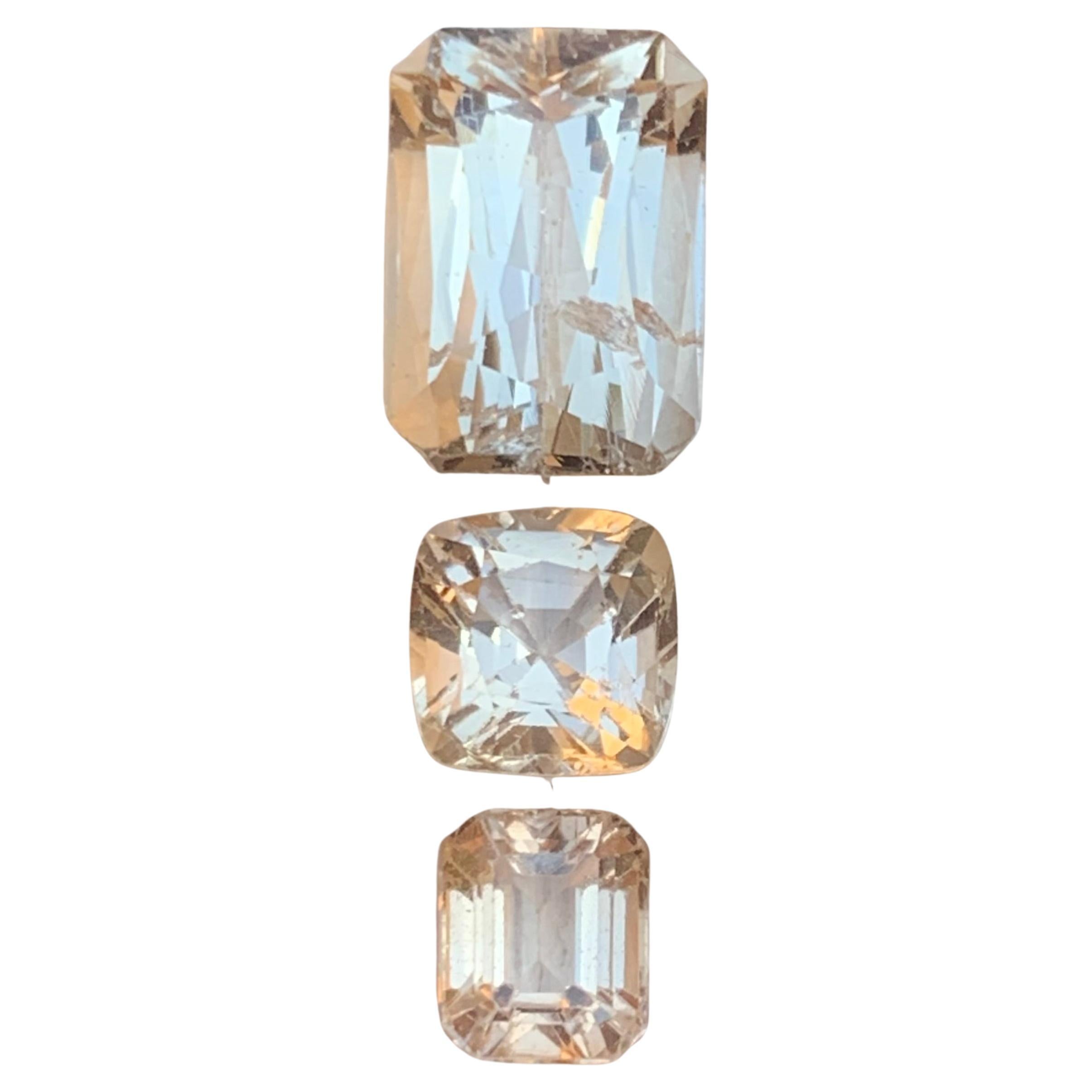 Light Golden Natural Topaz Loose Gemstones Lot 11.75 Ct Cushion Cut for Jewelry For Sale