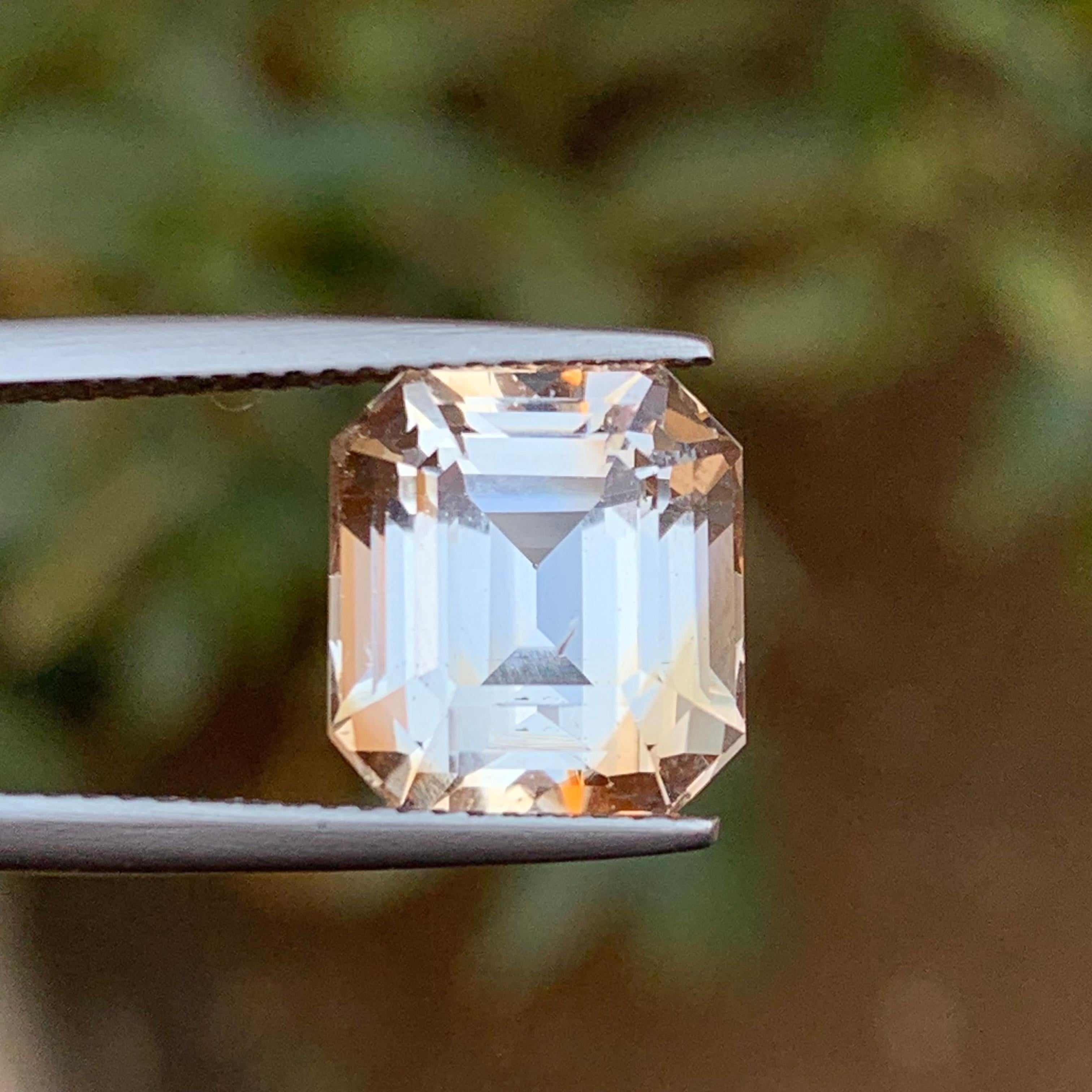 Light Golden Natural Topaz Ring, Anhänger Loser Edelstein 7.80 Ct Step Emerald Cut (Zeitgenössisch) im Angebot