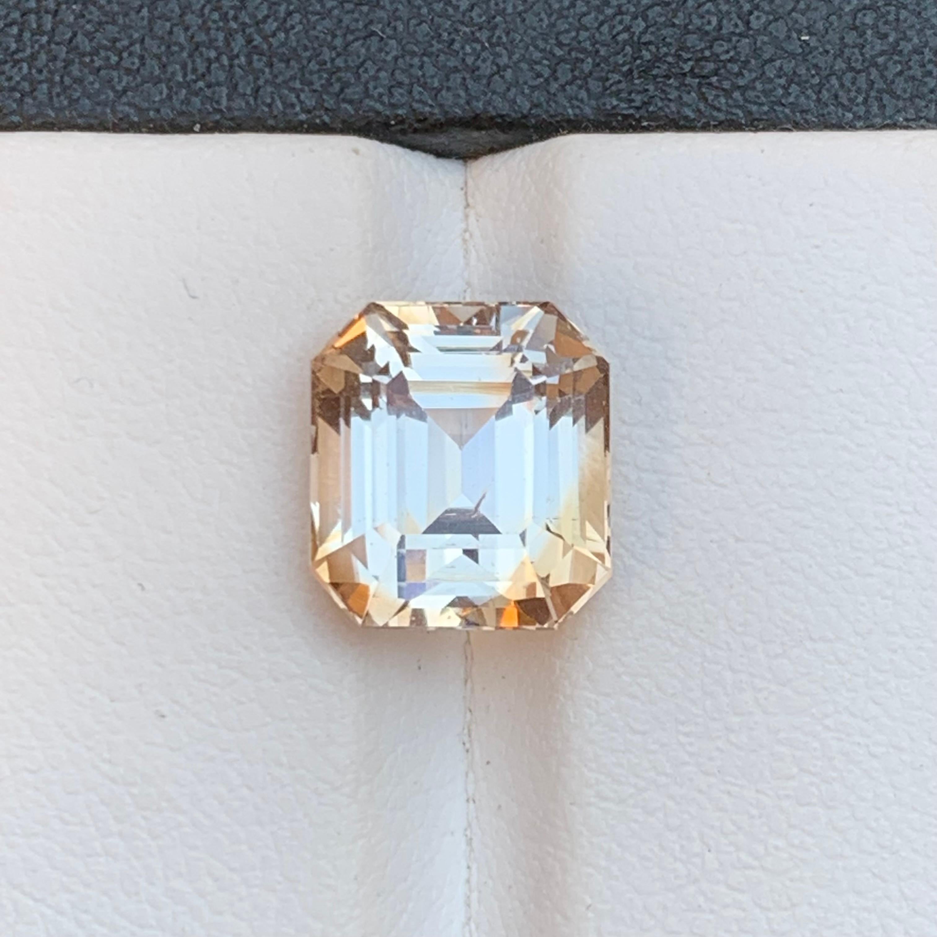 Light Golden Natural Topaz Ring, Anhänger Loser Edelstein 7.80 Ct Step Emerald Cut (Smaragdschliff) im Angebot