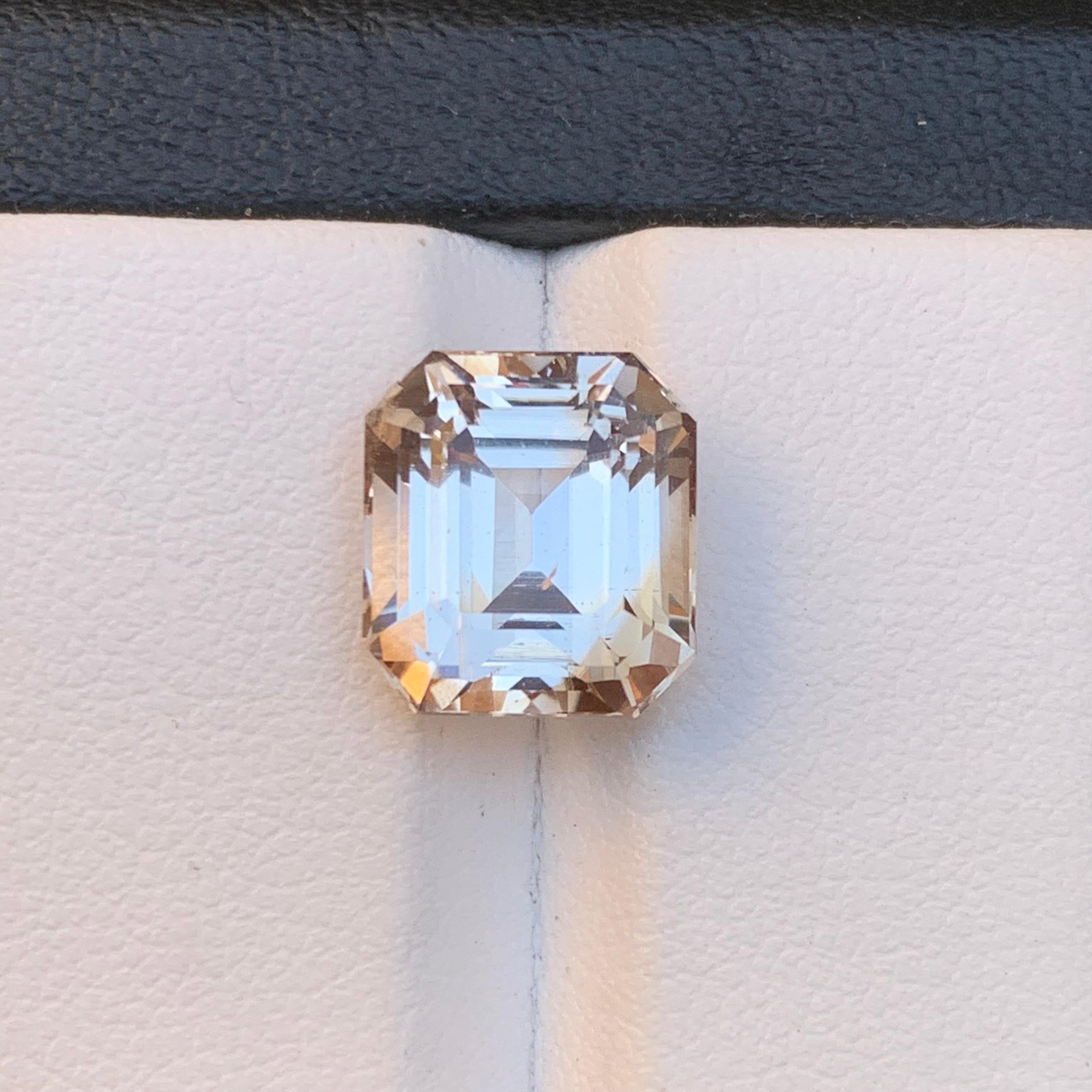 Light Golden Natural Topaz Ring, Anhänger Loser Edelstein 7.80 Ct Step Emerald Cut im Angebot 1