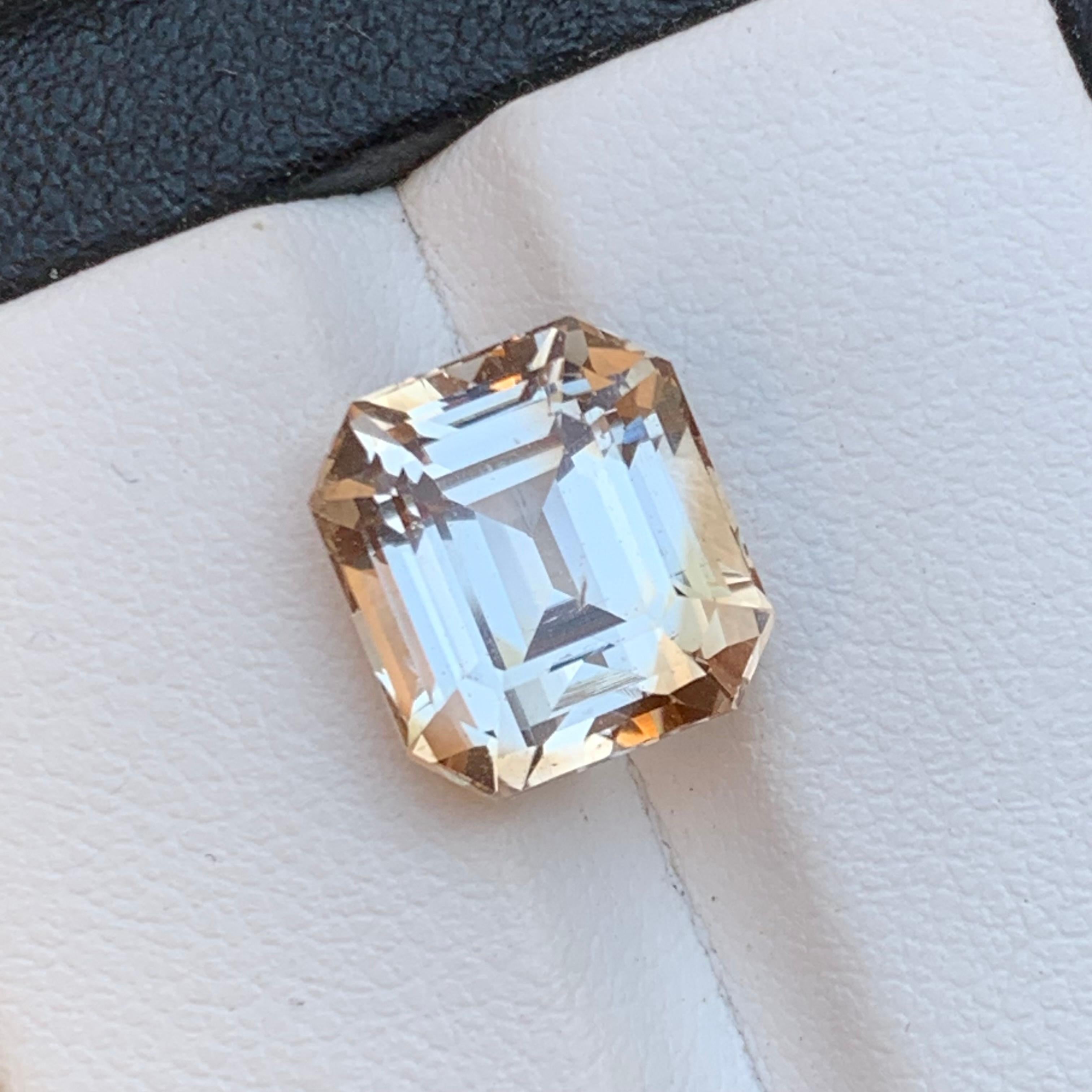Light Golden Natural Topaz Ring, Anhänger Loser Edelstein 7.80 Ct Step Emerald Cut im Angebot 3
