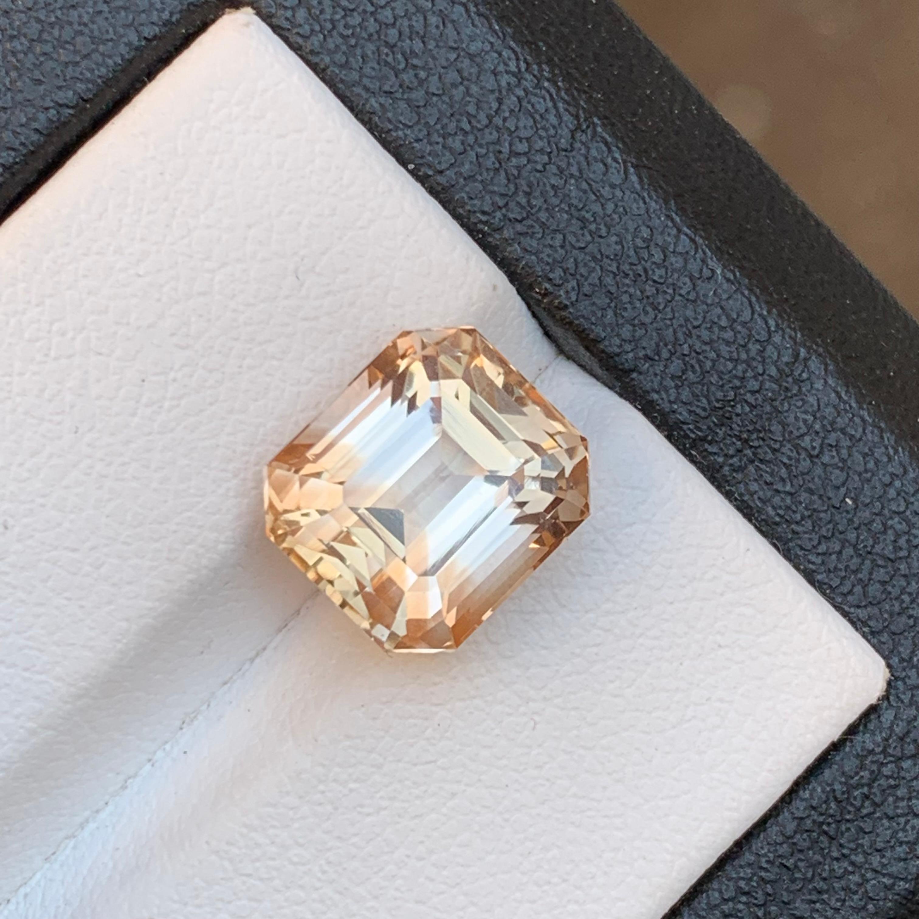 Bague et pendentif en Topaze Naturelle Lights Golden, pierres précieuses en vrac 7.95 Ct Step Emerald Cut en vente 4