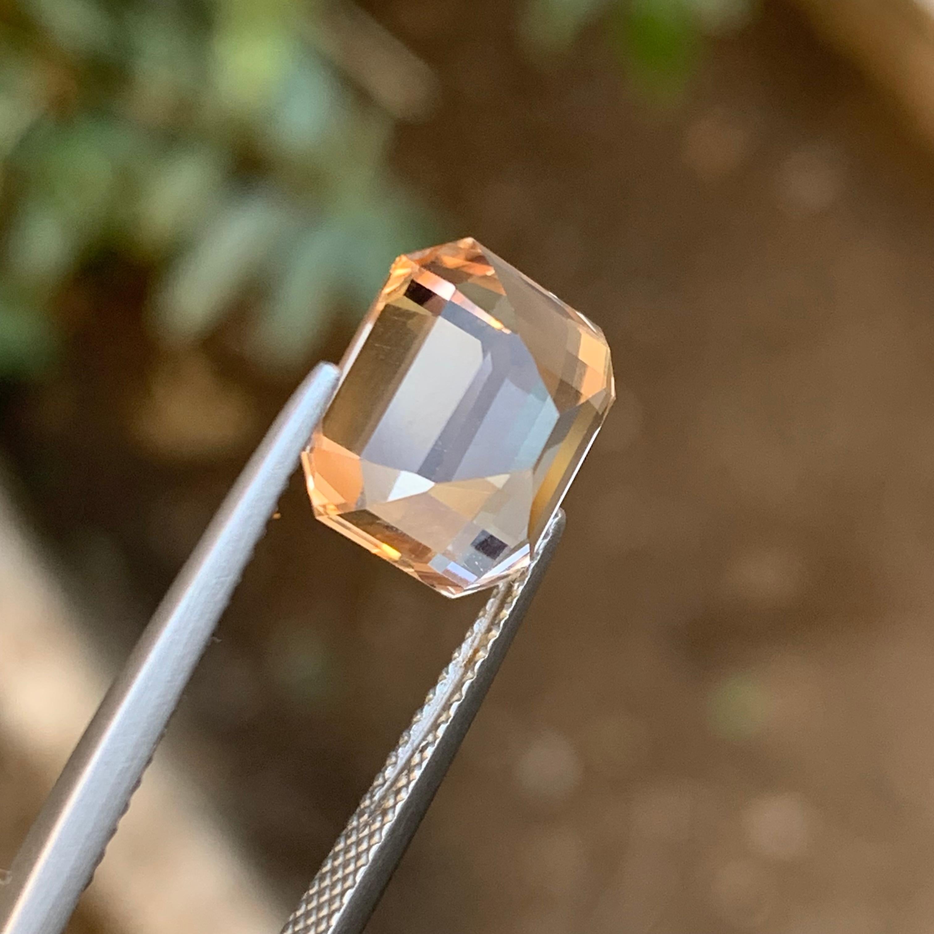 Bague et pendentif en Topaze Naturelle Lights Golden, pierres précieuses en vrac 7.95 Ct Step Emerald Cut en vente 5