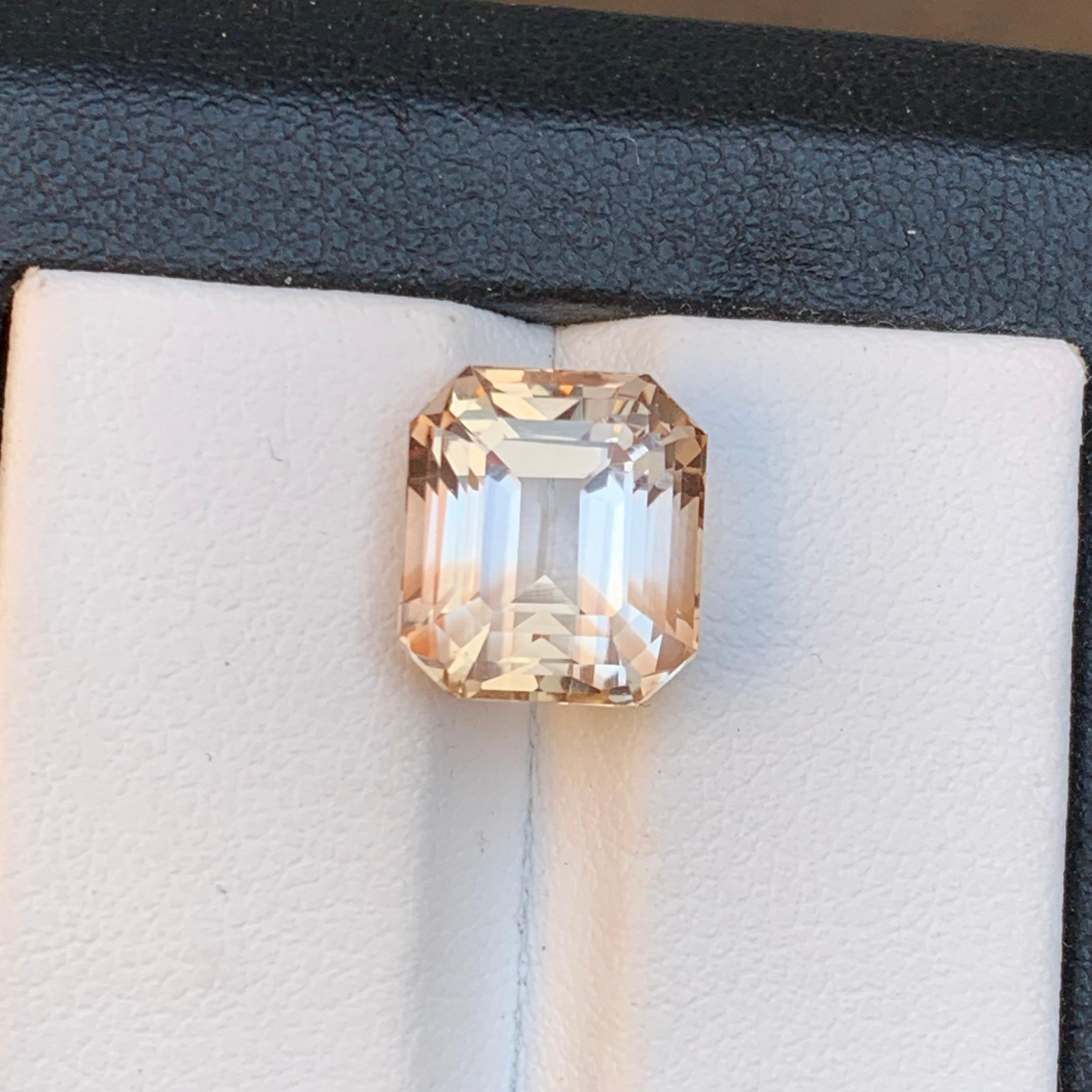 Bague et pendentif en Topaze Naturelle Lights Golden, pierres précieuses en vrac 7.95 Ct Step Emerald Cut en vente 3