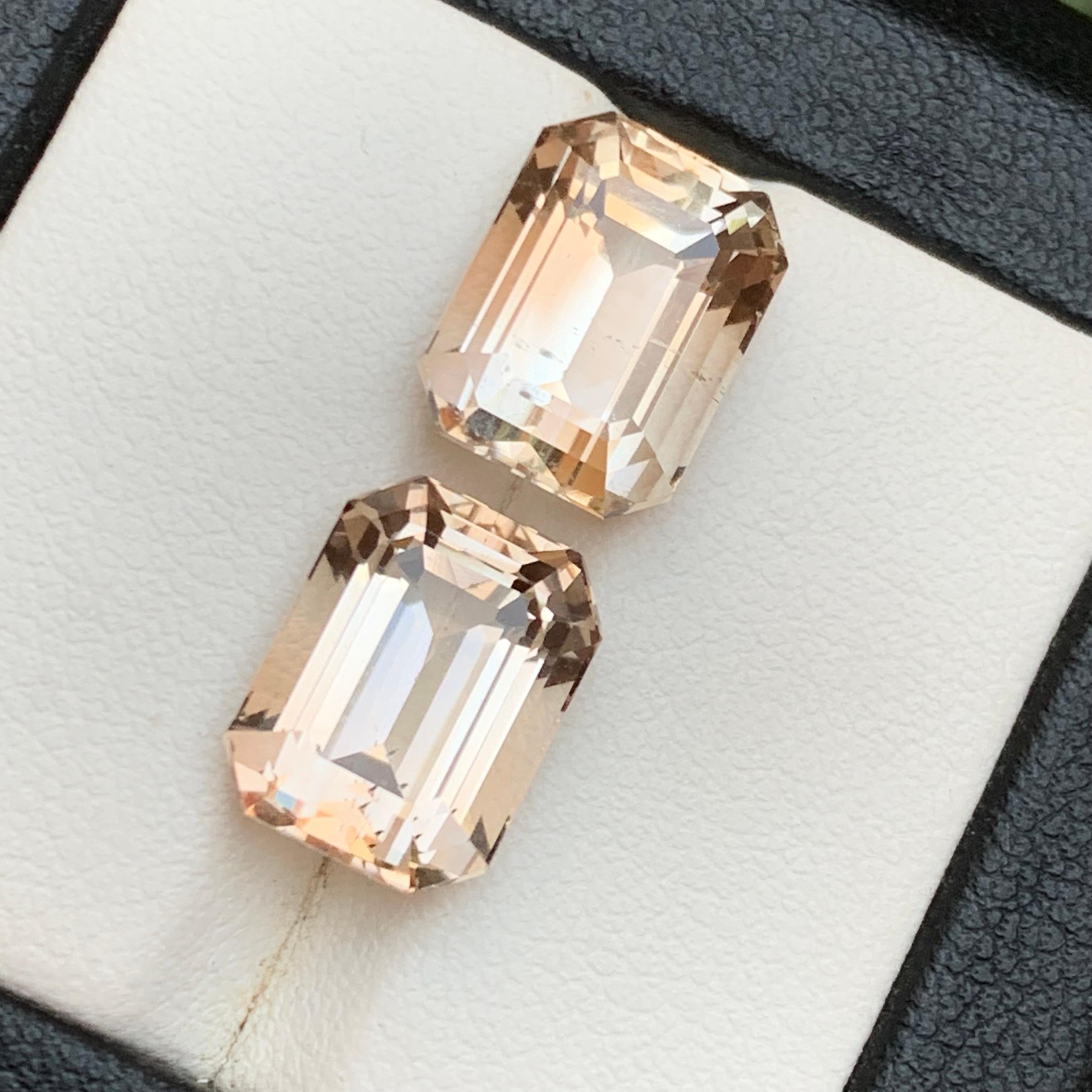 Light Golden Topaz 15.78 Natürliche lose Edelsteine Paar Smaragdschliff für Ohrringe im Angebot 1