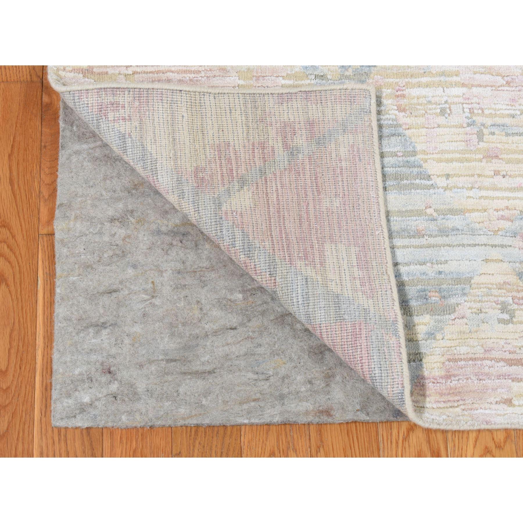 Indien Tapis oriental clair Goldenrod jaune à motif treillis noué à la main en vente