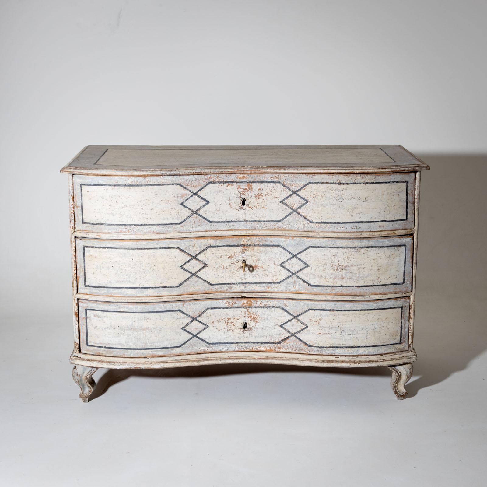 Light gray baroque chest of drawers, 18th century In Good Condition For Sale In Greding, DE