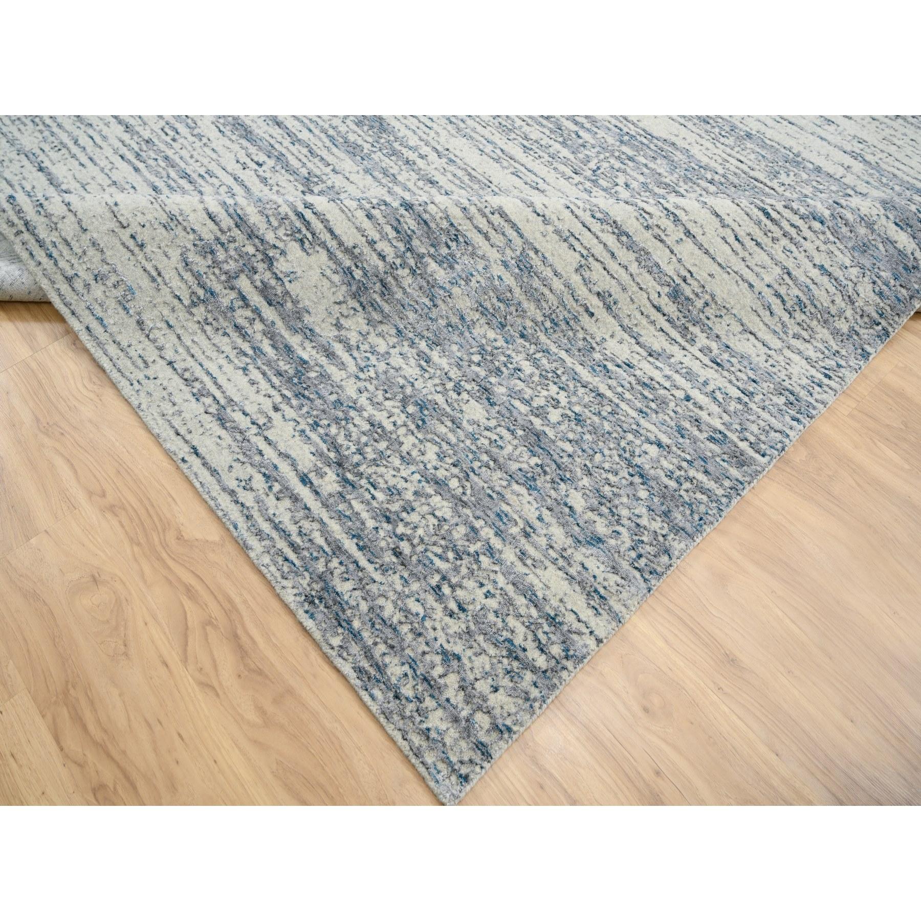 XXI secolo e contemporaneo Tappeto orientale XL grigio chiaro in lana e seta tessuta a mano 12' x 18' in vendita