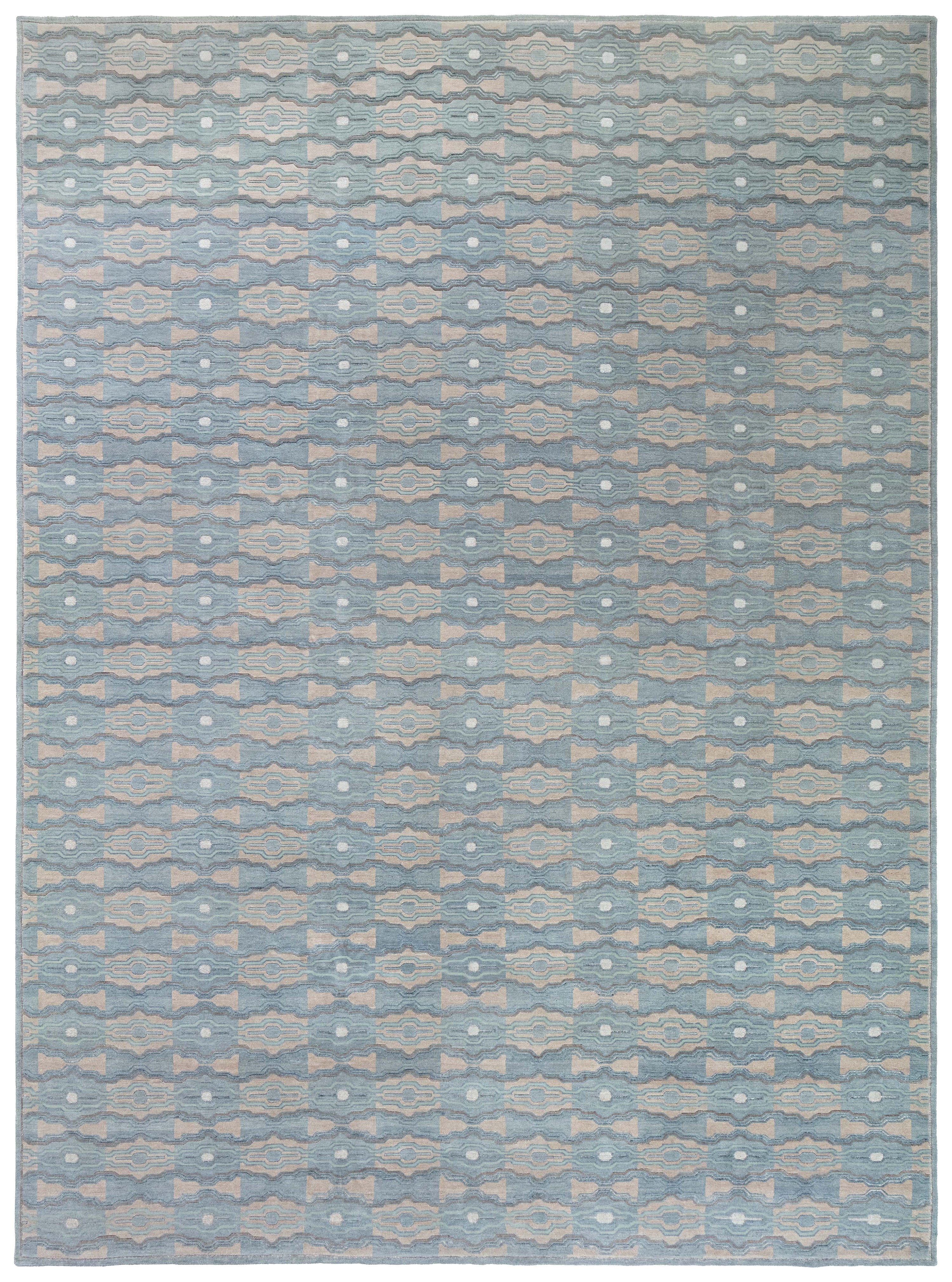 Light Gray Geometry Meets Modern Elegance: Rug "Misty" by Doris Leslie Blau