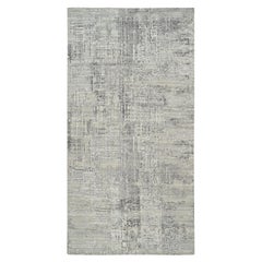 Tapis de course gris clair en laine nouée à la main, Design Gallery, 6'0" x 11'10".