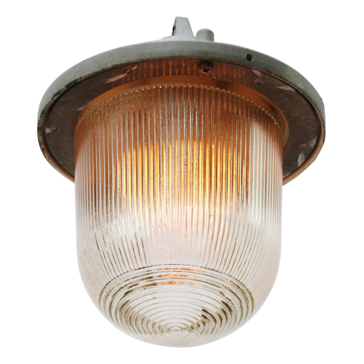 Hanging lamp striped glass. Gray top with cast aluminum top.

Weight: 2.9 kg / 6.4 lb

All lamps have been made suitable by international standards for incandescent light bulbs, energy-efficient and LED bulbs. E26/E27 bulb holders and new wiring