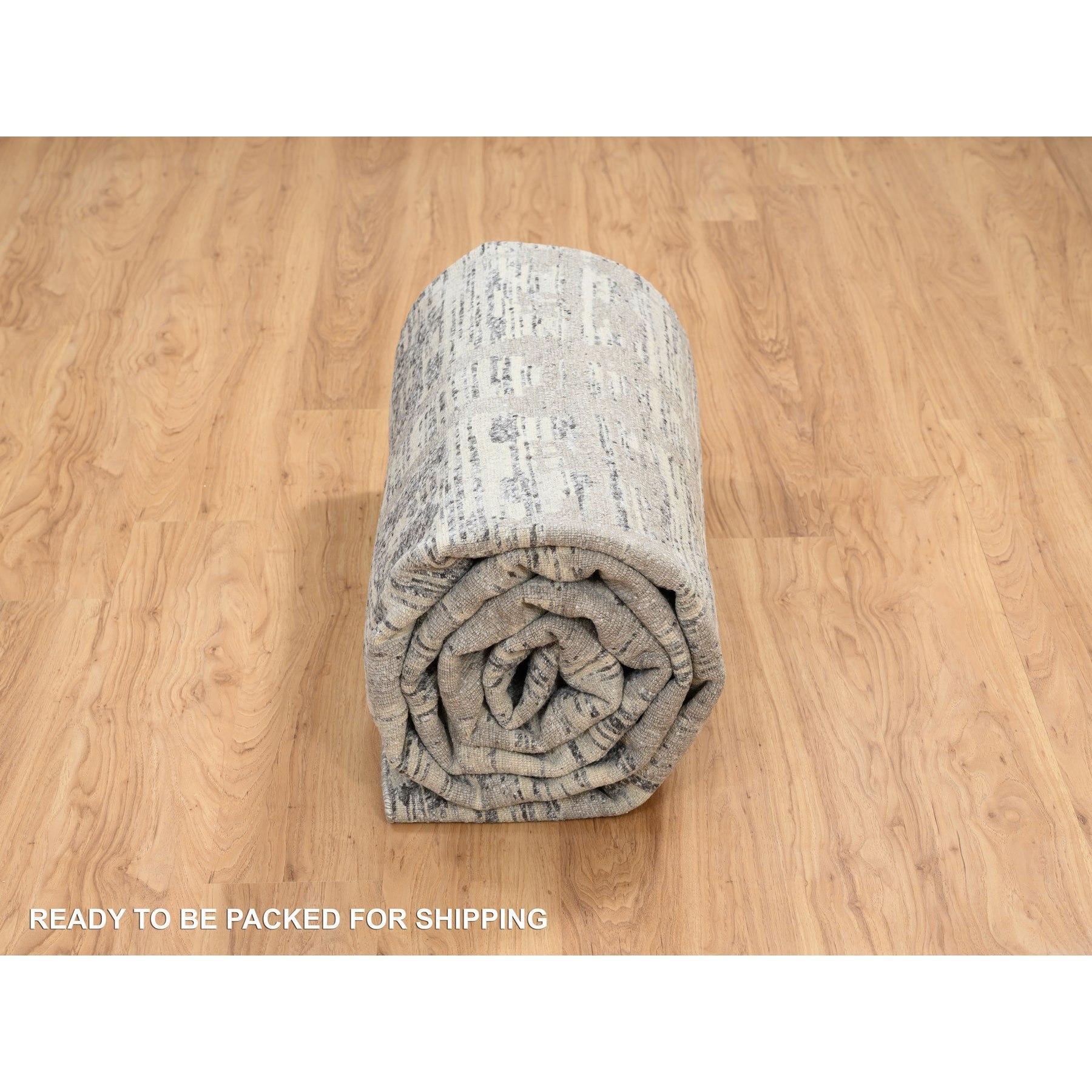 Tappeto orientale grigio chiaro dal design moderno in lana naturale annodato a mano 9'2