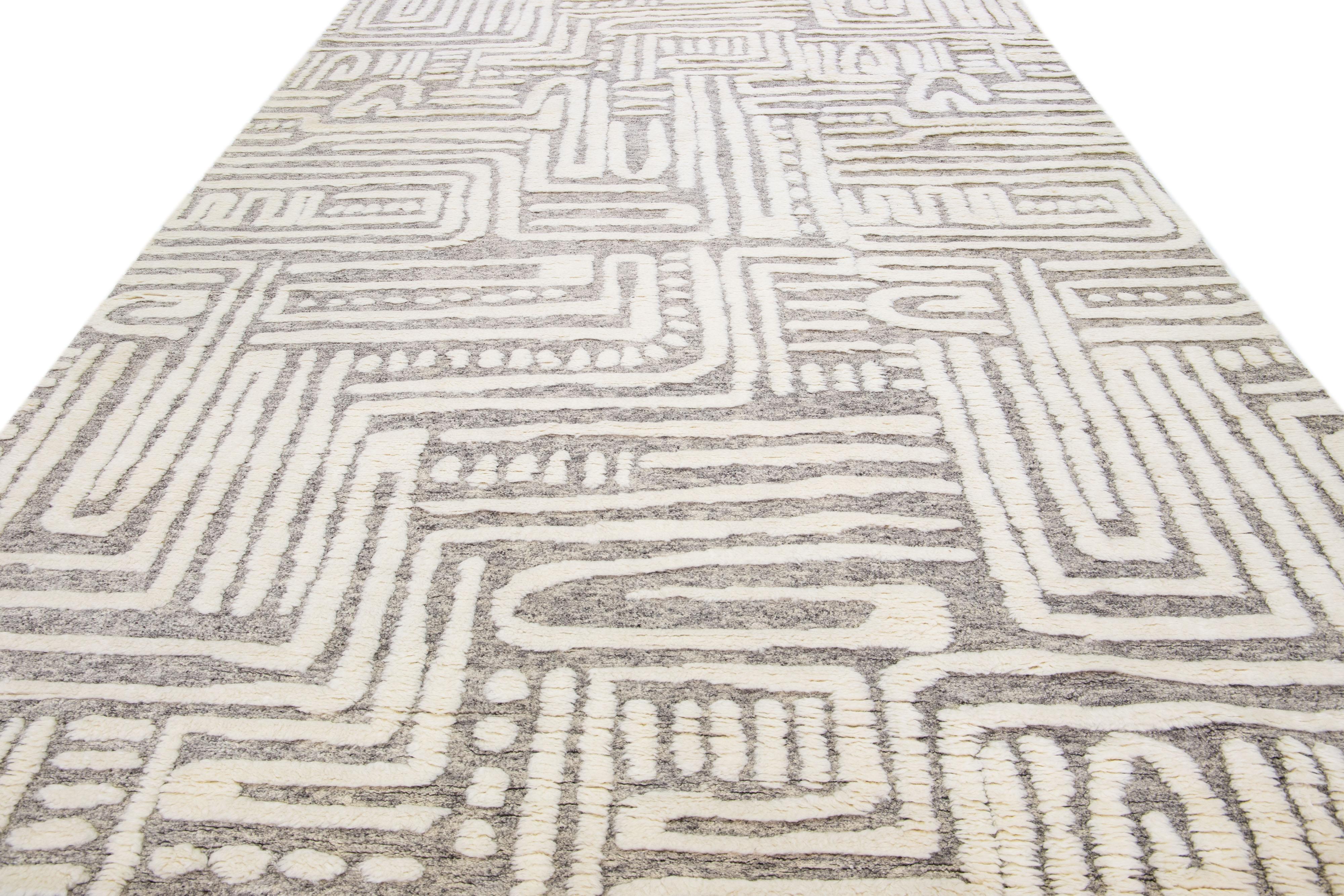 Indian Light Grey Modern Moroccan Style Handmade Abstract Designed Wool Rug by Apadana For Sale