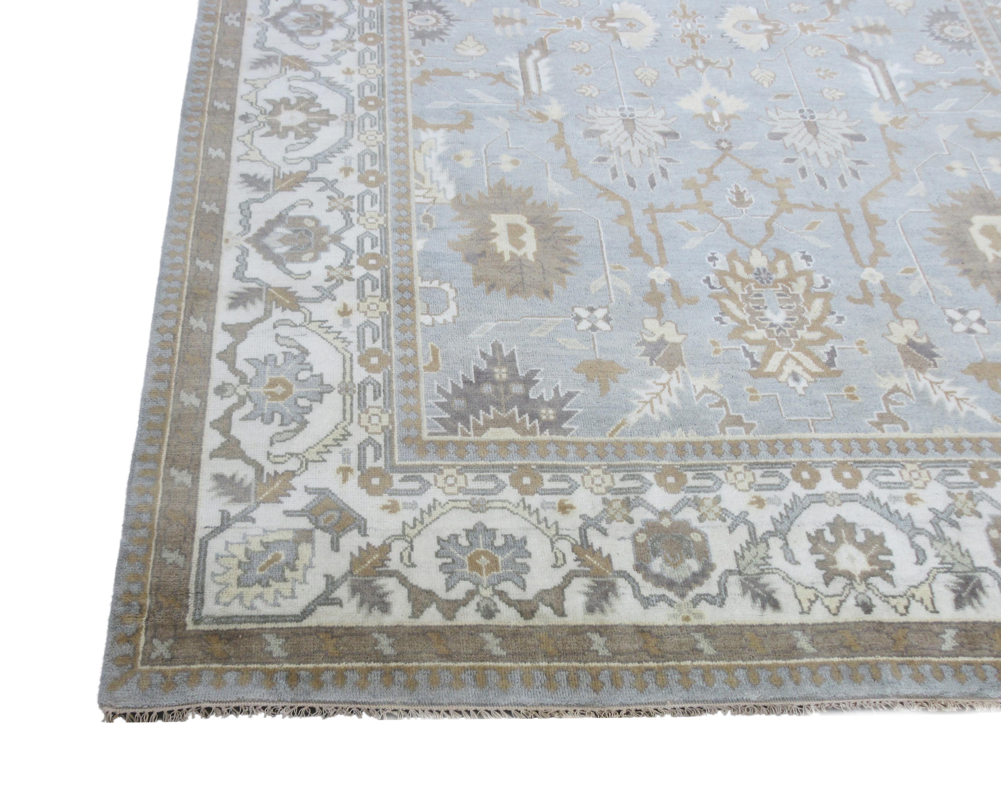 Hand-Knotted Light Gray Oushak Area Rug For Sale