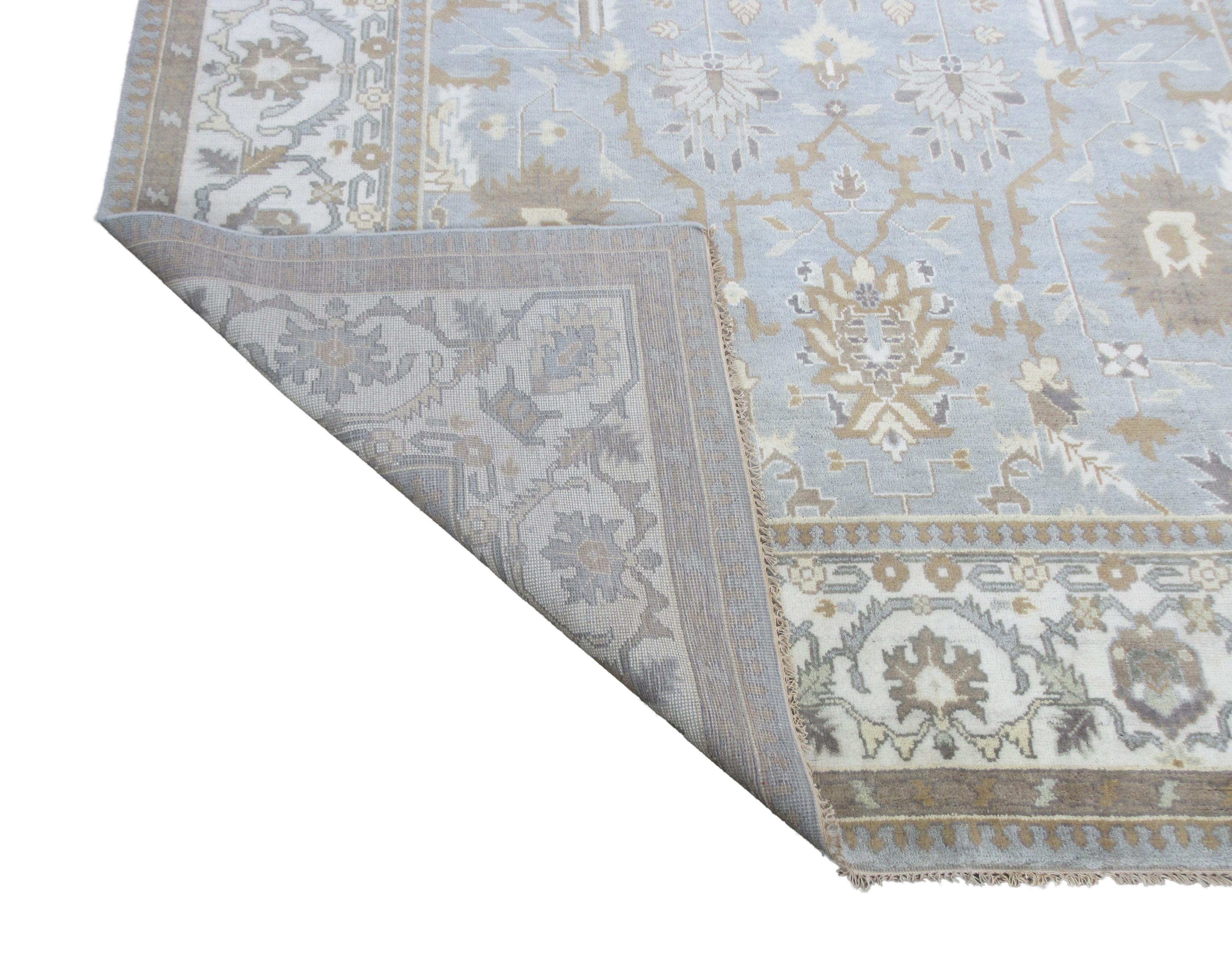 Light Gray Oushak Area Rug In New Condition For Sale In Laguna Hills, CA