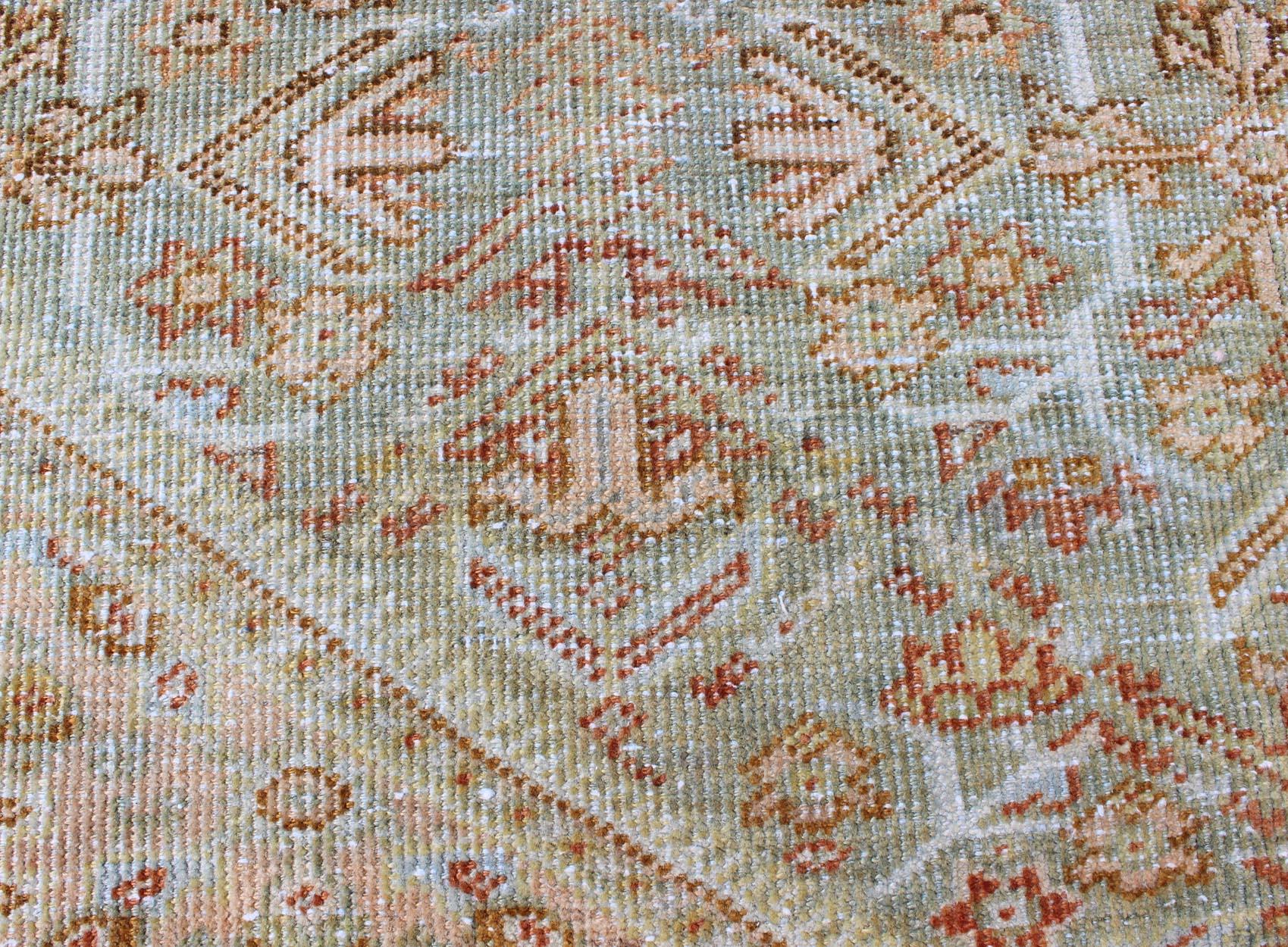 Light Green and Red Antique Persian Mahal Rug with Peach Medallion Design In Excellent Condition For Sale In Atlanta, GA