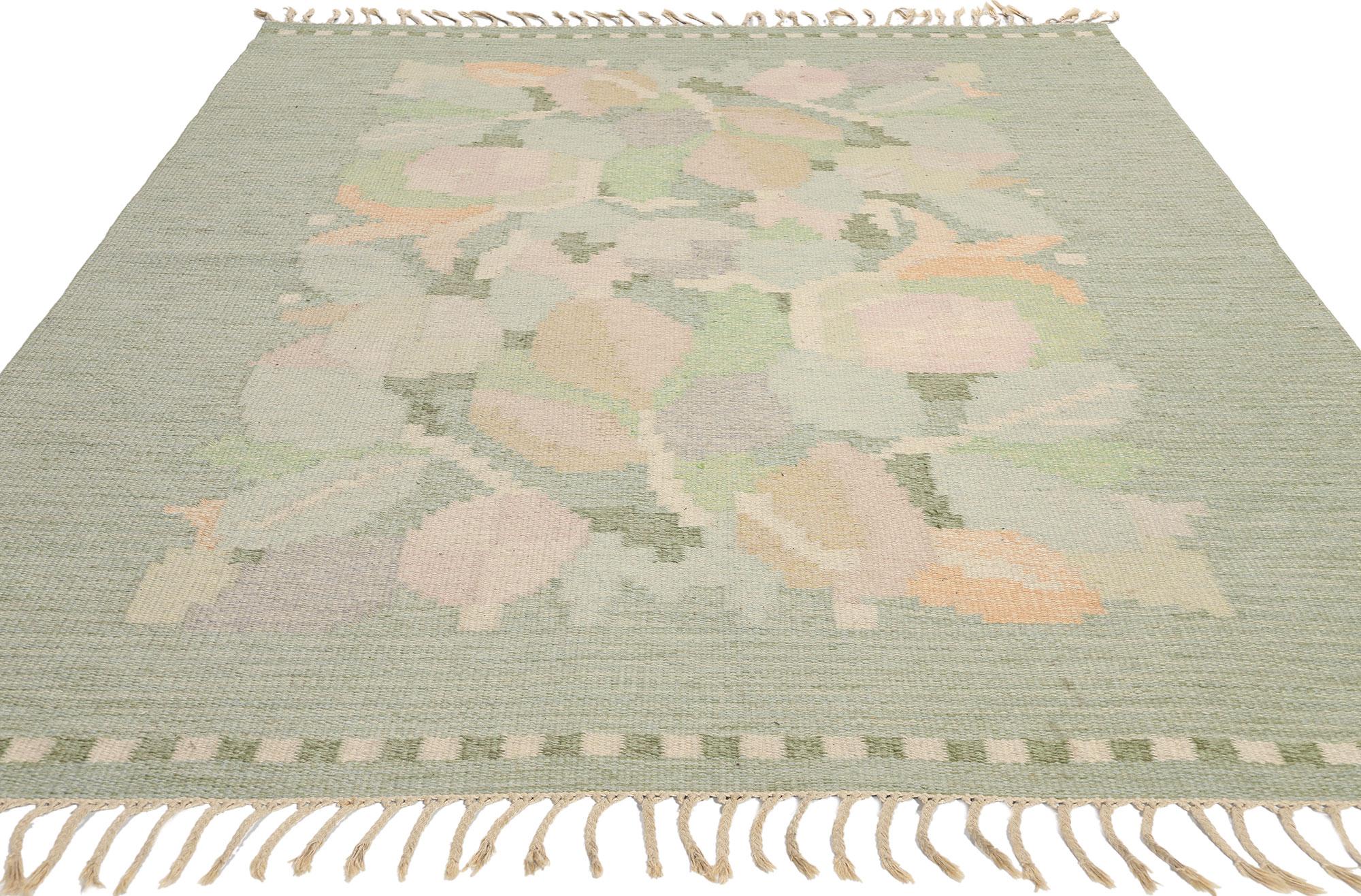 Scandinavo moderno Firmato Ingegerd Silow Vintage Scandinavian Green Swedish Röllakan, 5'06 x 7'09 in vendita
