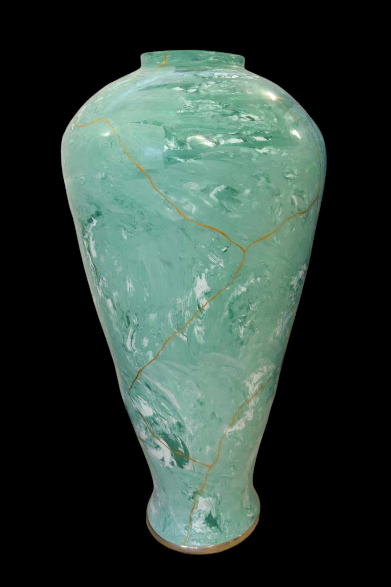 Vasetti da tè in ceramica di marmo verde chiaro e kintsugi dorato In condizioni Nuovo in vendita a MEAUX, FR