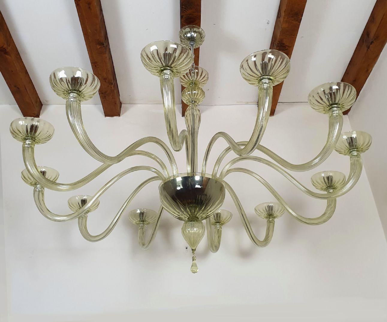 Light Green Murano Glass Extra Large Chandelier, Mid-Century Modern In Excellent Condition In Dallas, TX