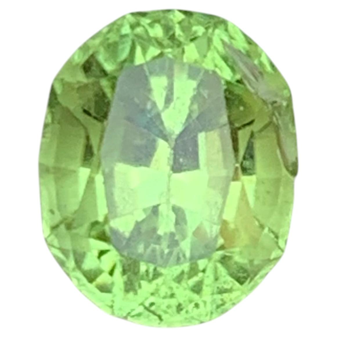 Light Green Natural Peridot 3.04 Carat Oval Cut Loose Gemstone for Ring —Jewelry