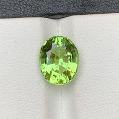 Peridot naturel vert clair de 4,20 carats, taille ovale, pierre en vrac pour bague, Pakistan