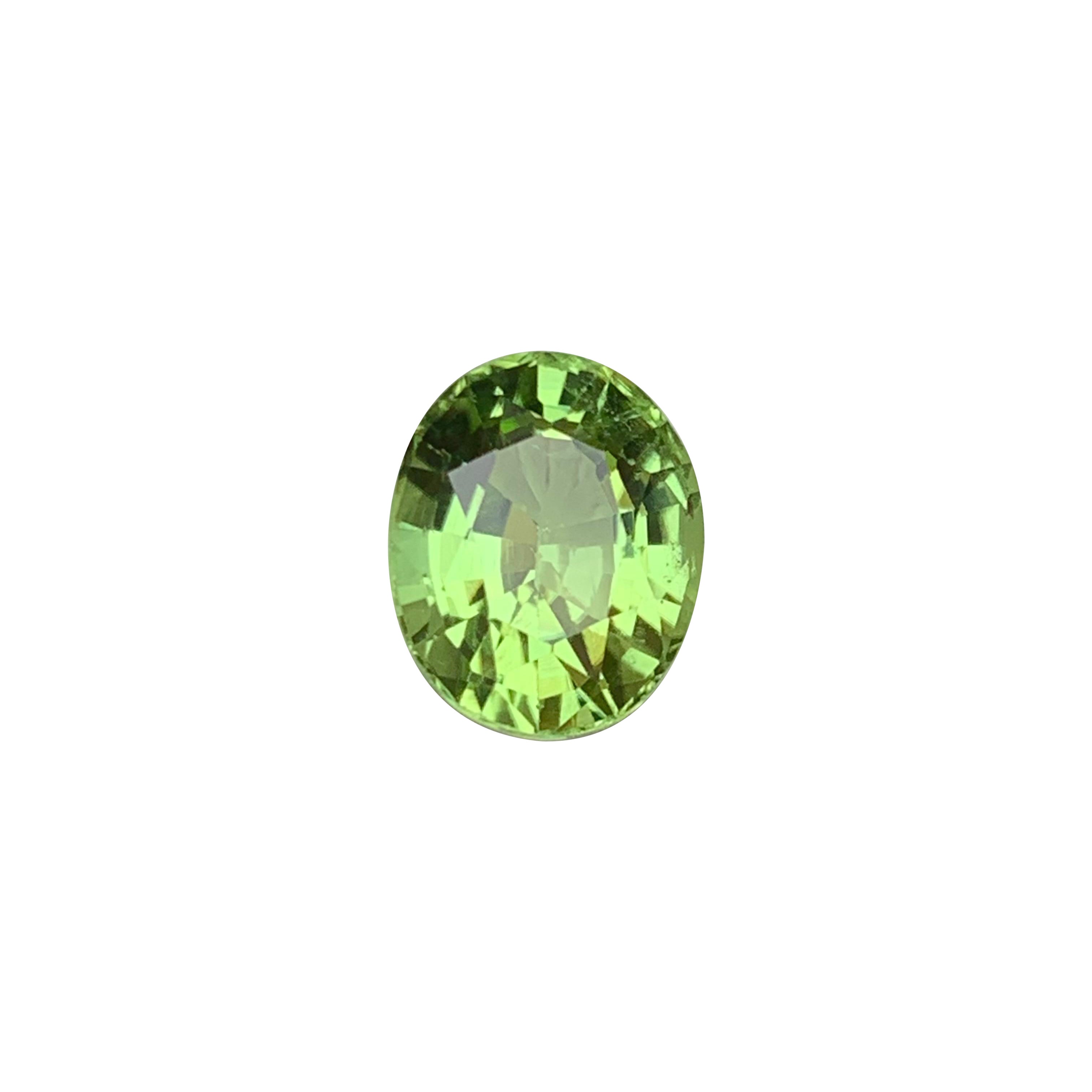 Light Green Natural Peridot 4.20Carat Oval Cut Loose Gemstone for Ring, Pakistan
