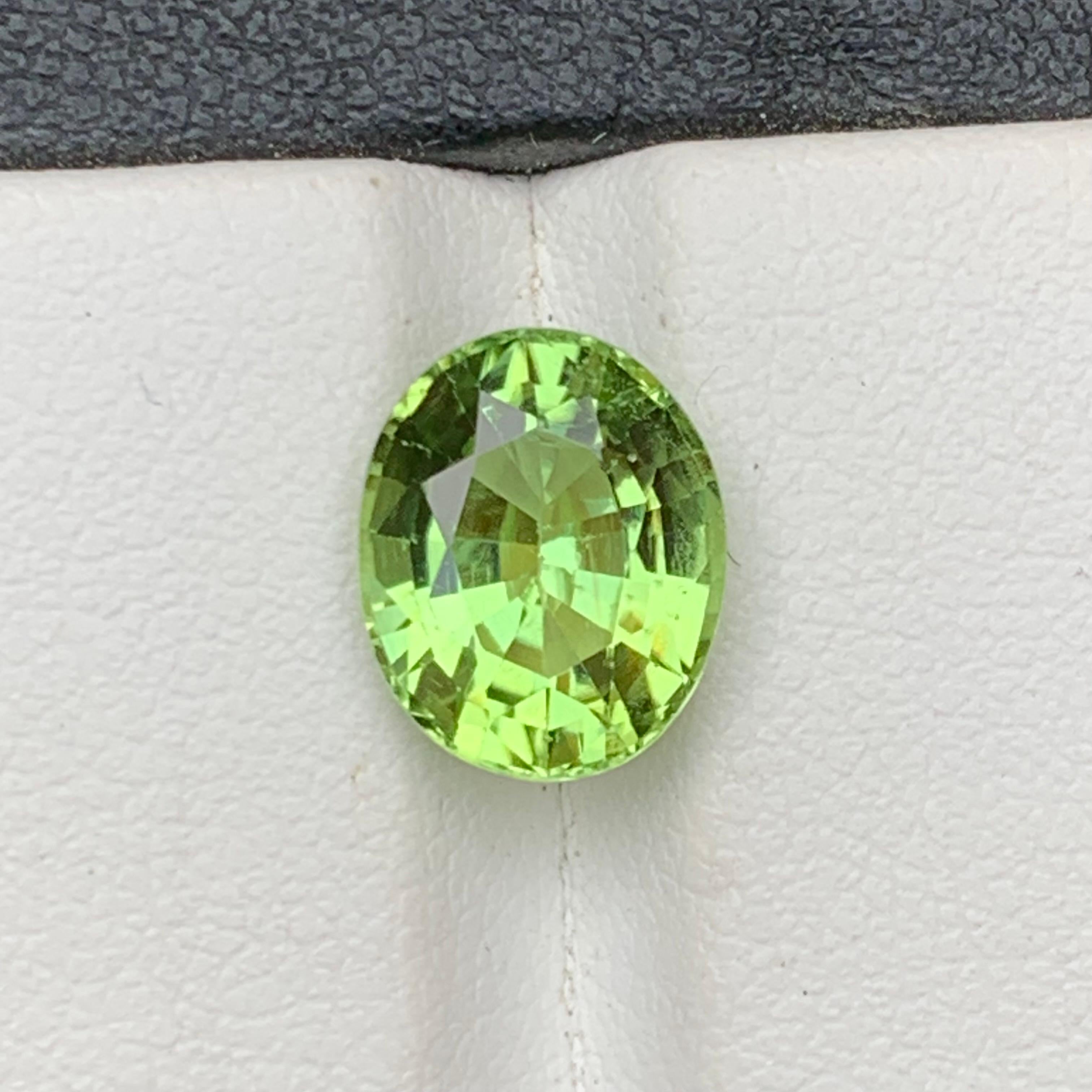 Light Green Natural  Peridot Loose Gemstone for Ring, Pendant, Bracelet or any other Jewelry Setting– Oval Cushion Cut from Supat Mines of Kohistan Pakistan!!

💎 GEMSTONE TYPE: Peridot
⚖️ WEIGHT: 4.20 Carats
🪚 SHAPE & CUT: Oval Cushion Cut
📏 SIZE