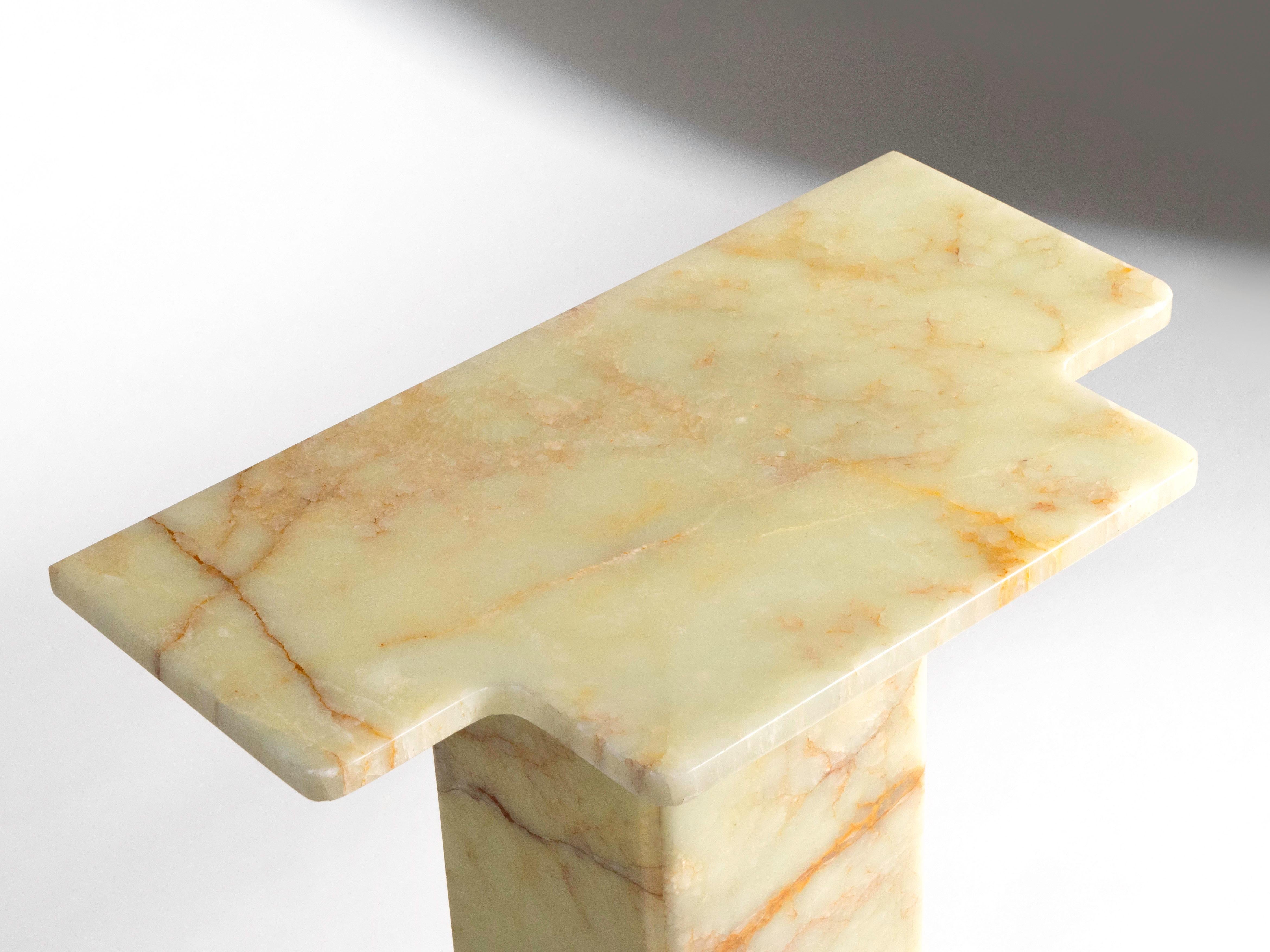 Mid-Century Modern Light Green Onyx Pedestal Table,  1970's For Sale