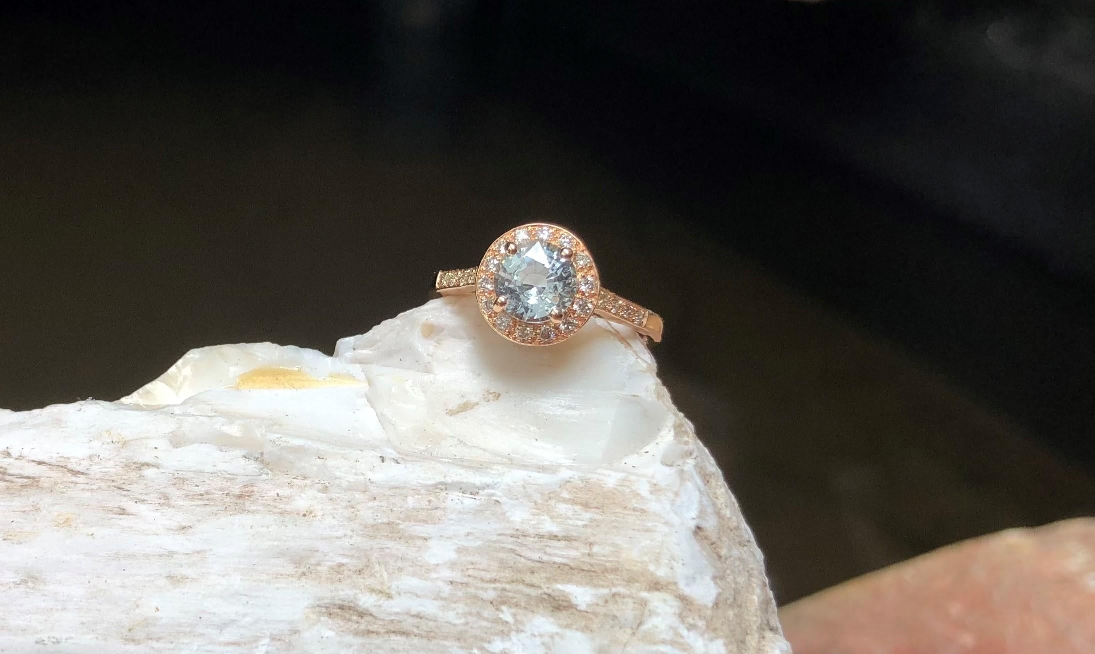 Light Green Sapphire with Brown Diamond Ring Set in 18 Karat Rose Gold Settings For Sale 1