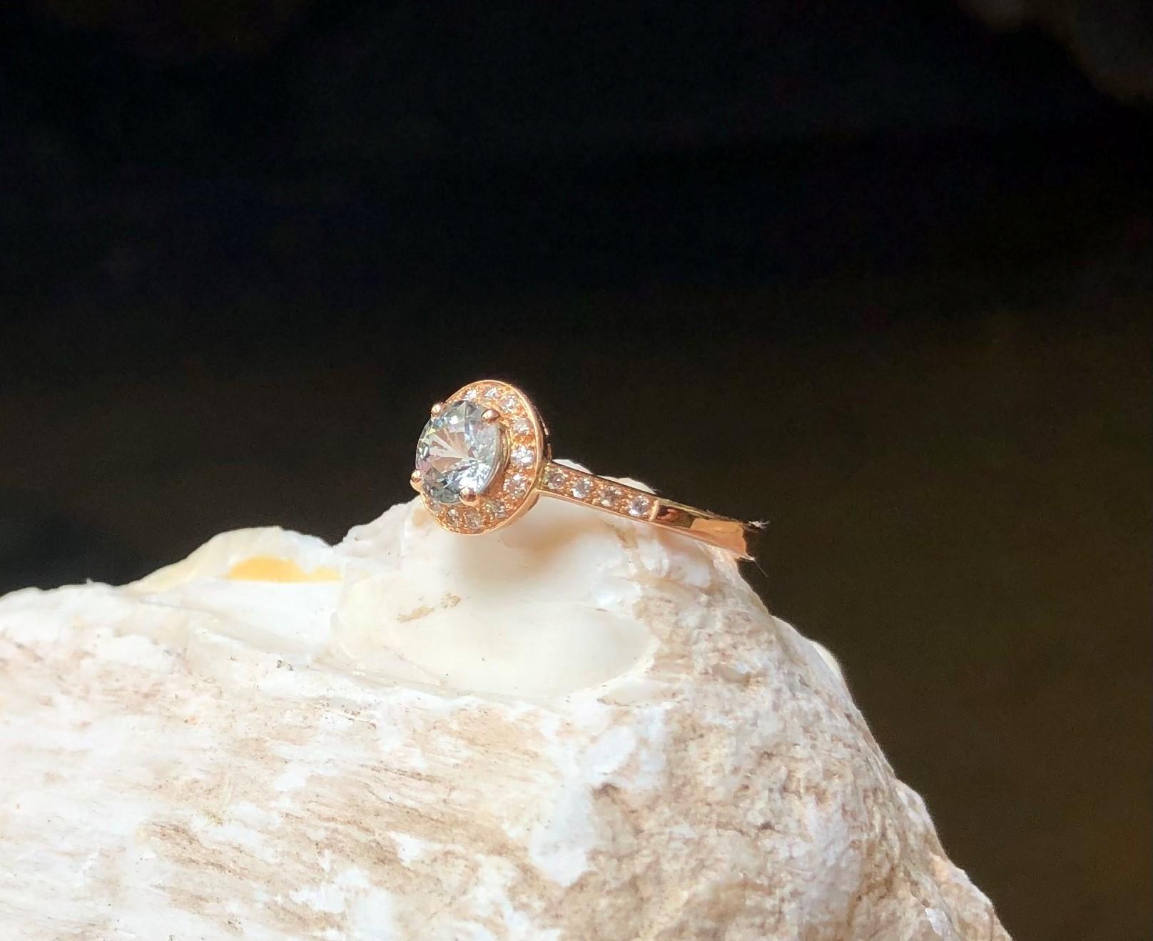 Light Green Sapphire with Brown Diamond Ring Set in 18 Karat Rose Gold Settings For Sale 3