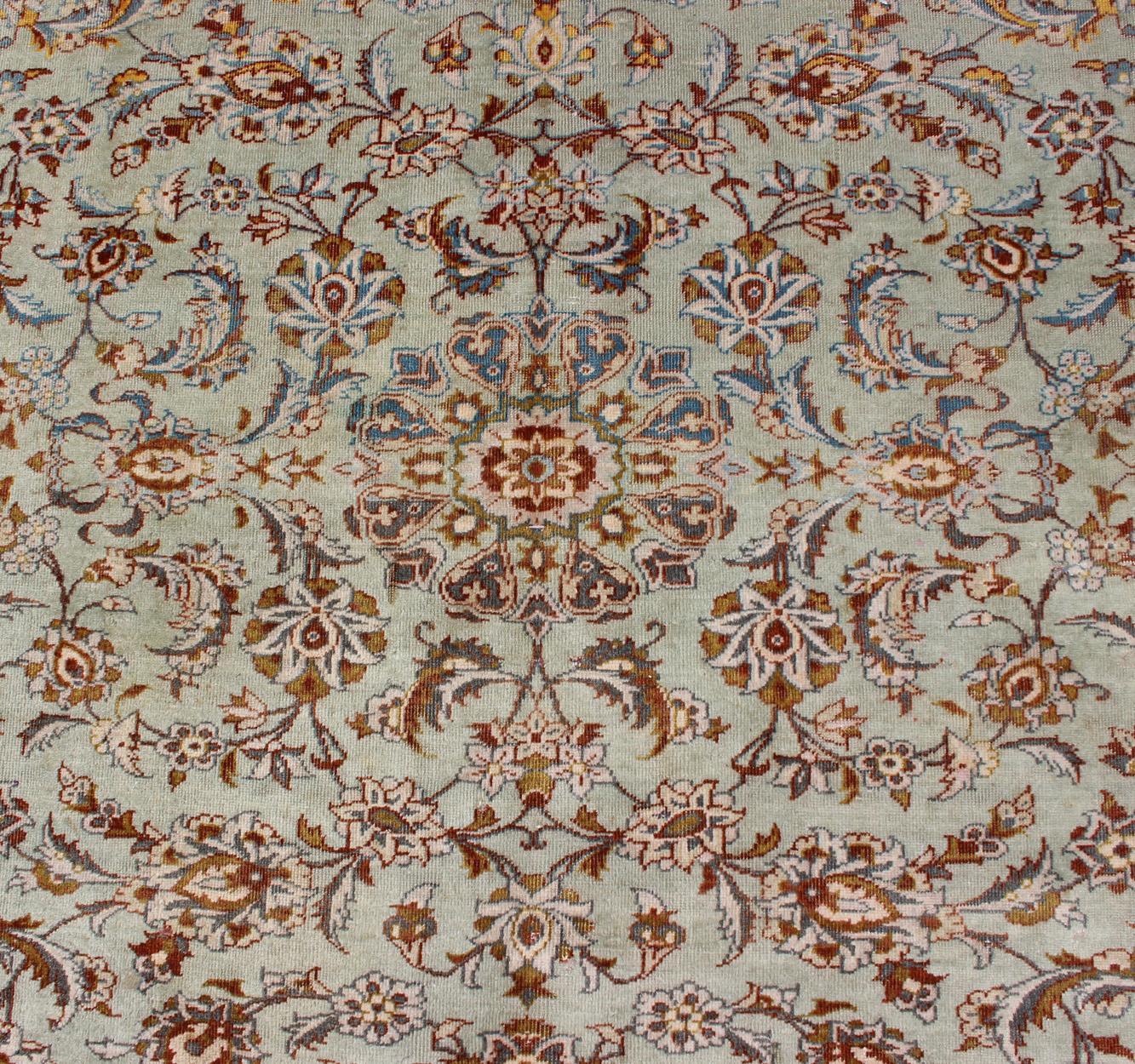 Light Green Vintage Persian Kashan Rug With All Over Design In Good Condition In Atlanta, GA